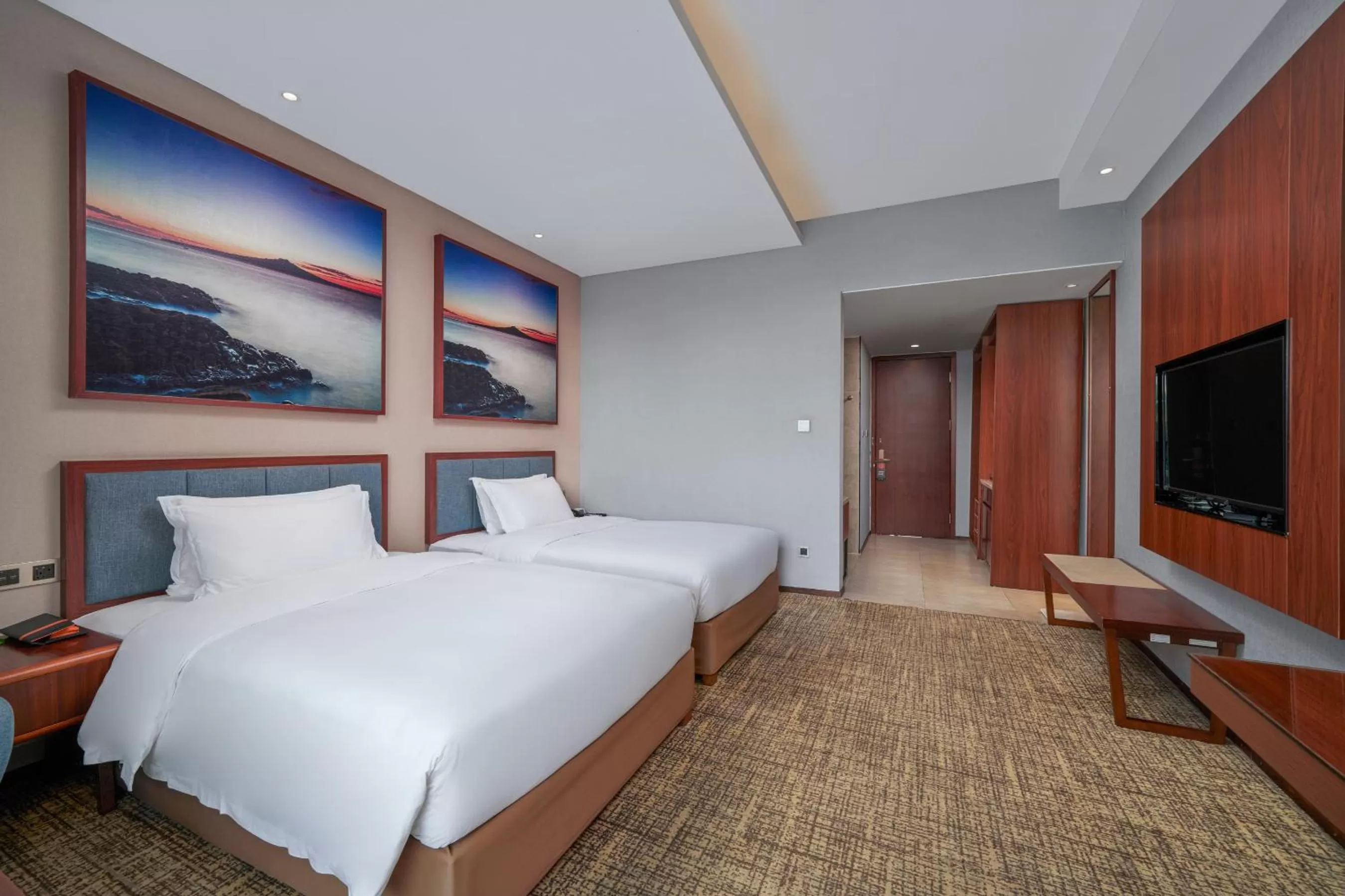 Photo of the whole room, Bed in Ausotel Smart Baiyun International Airport T2