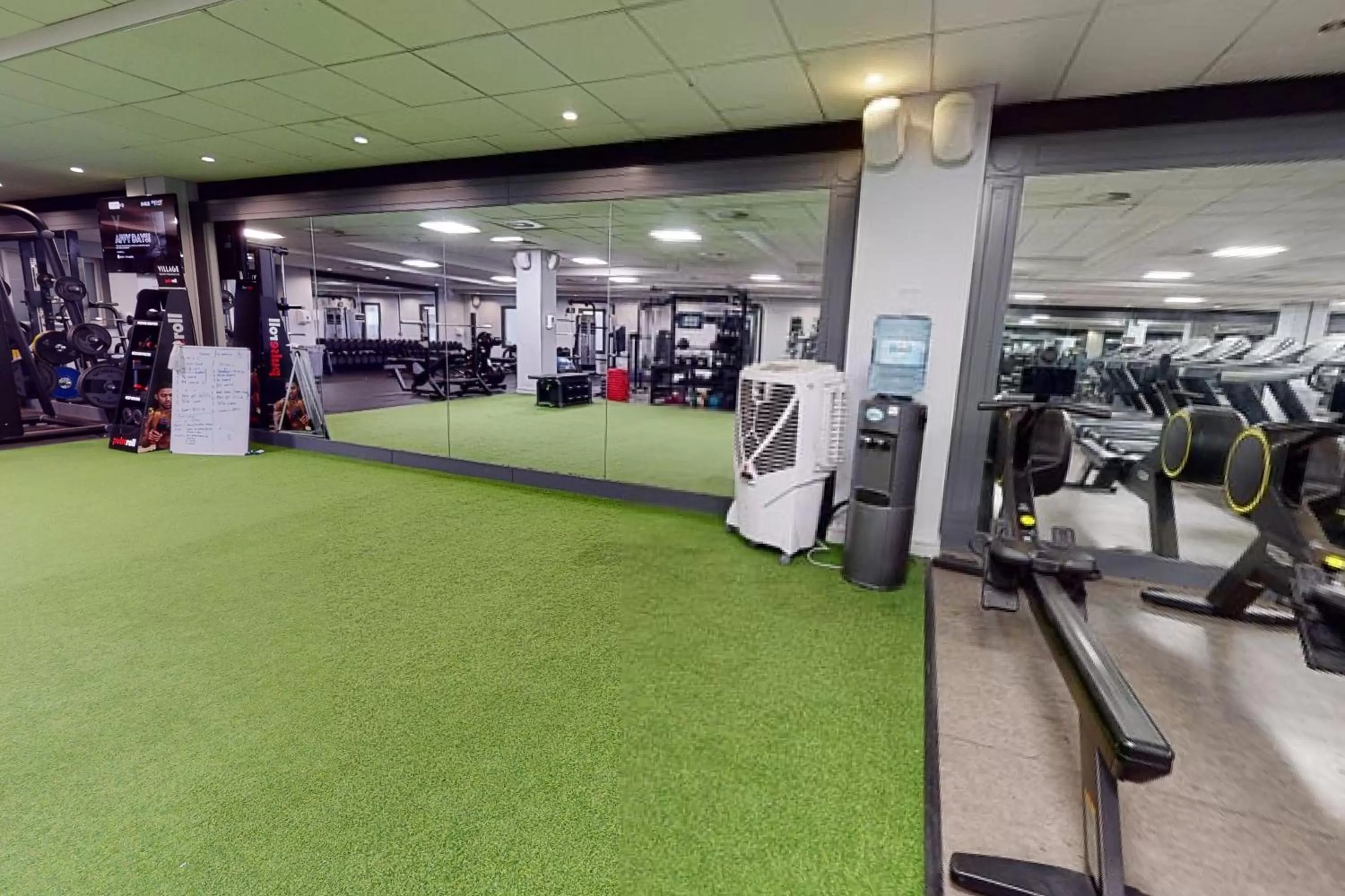 Fitness centre/facilities in Village Hotel Hull