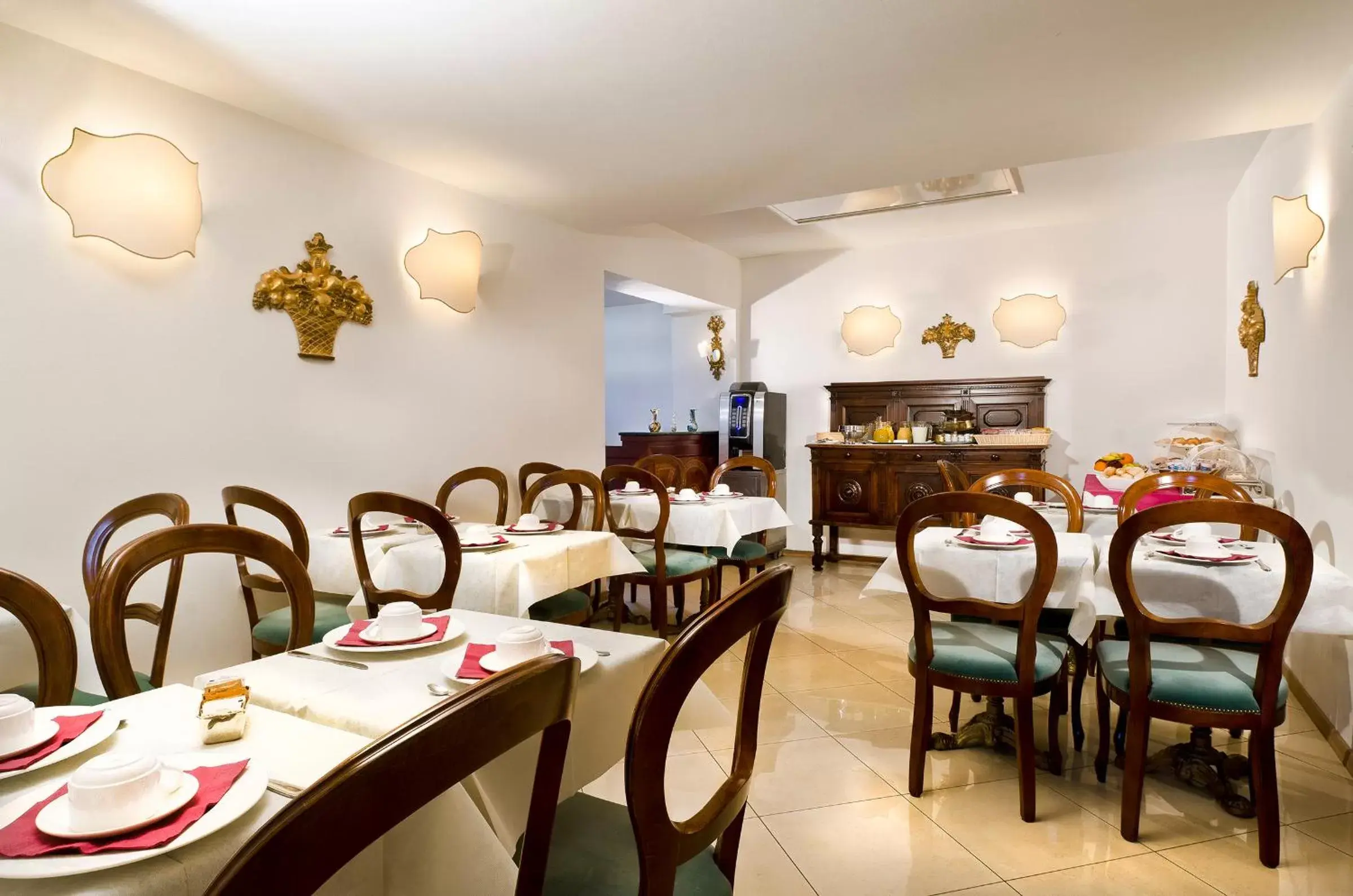 Breakfast, Restaurant/Places to Eat in Hotel Giardinetto Venezia