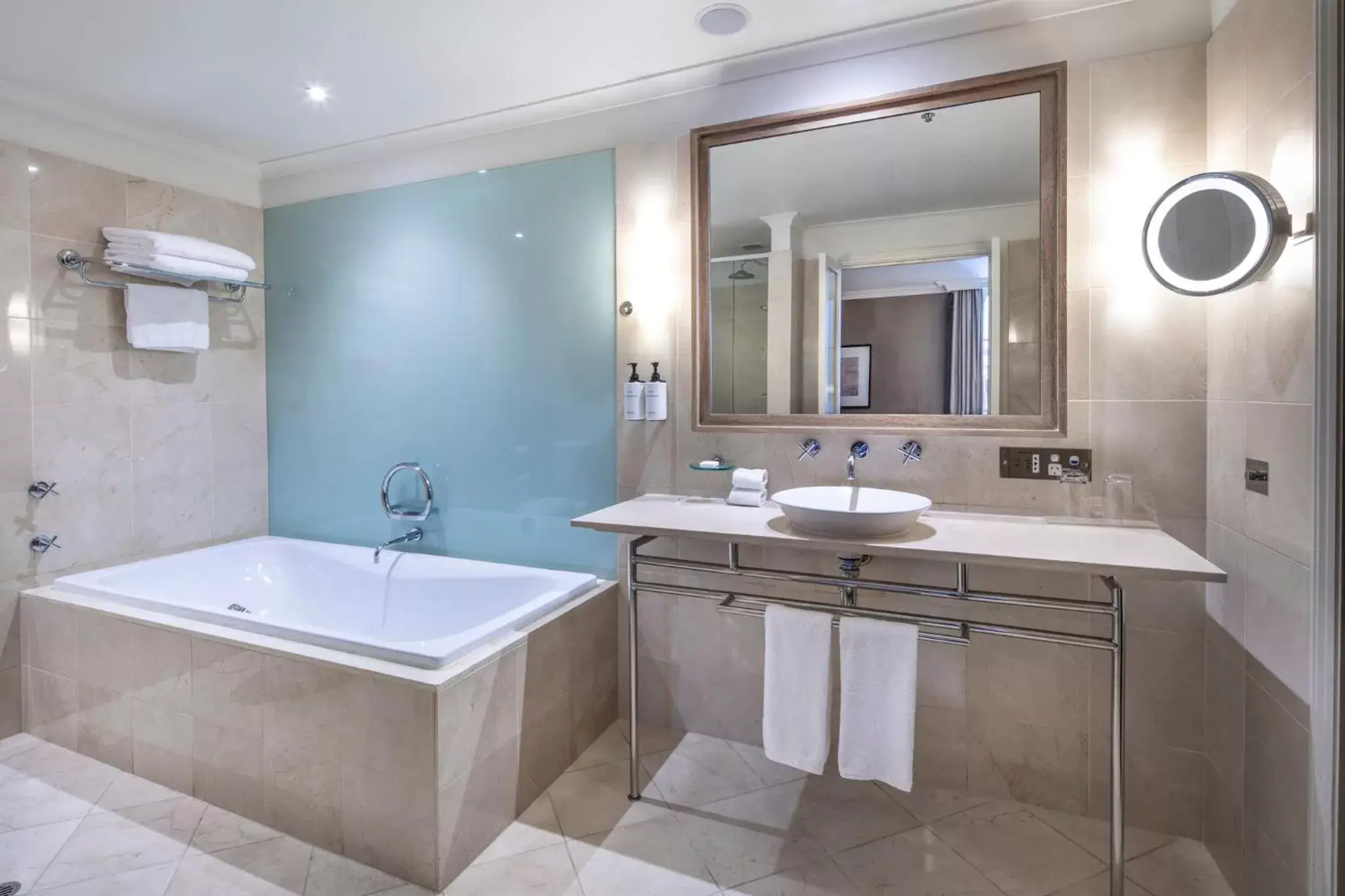 Photo of the whole room, Bathroom in InterContinental Melbourne The Rialto, an IHG Hotel