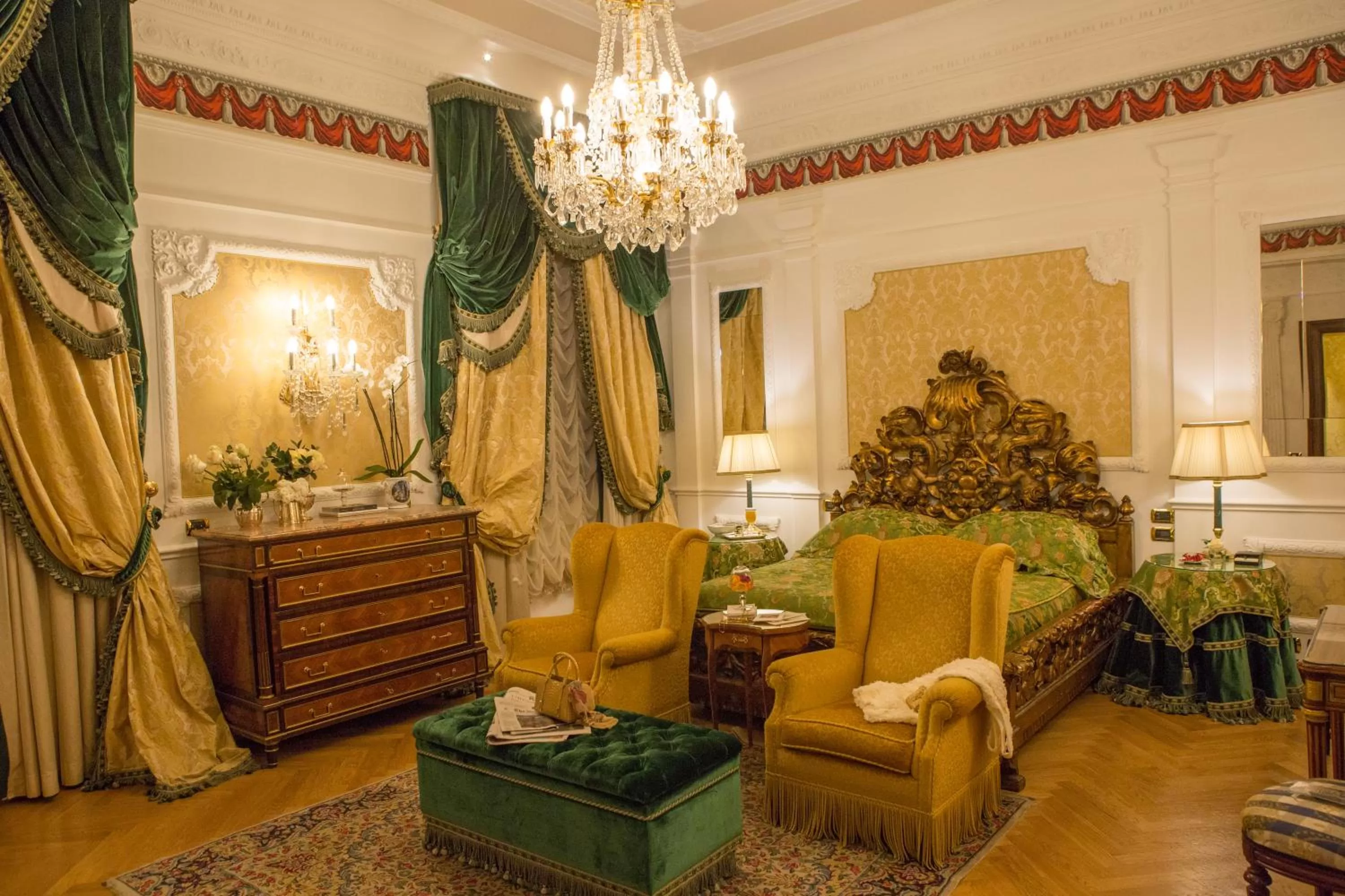 Photo of the whole room in Grand Hotel Majestic gia' Baglioni