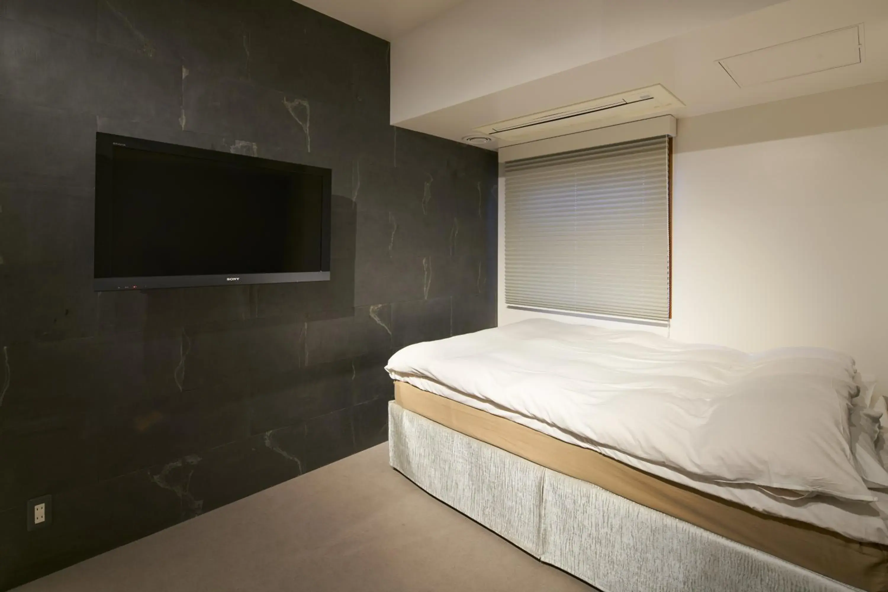 Photo of the whole room, Room Photo in Shinjuku City Hotel N.U.T.S Tokyo
