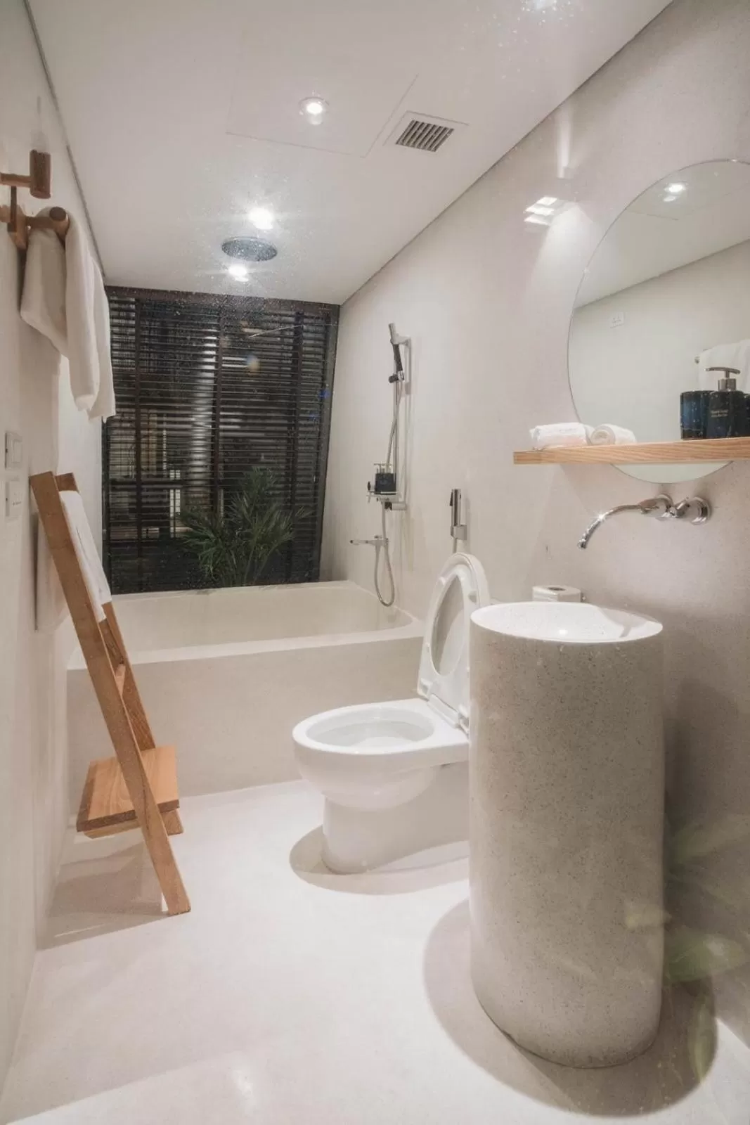 Bathroom in Mia Casa by Satori