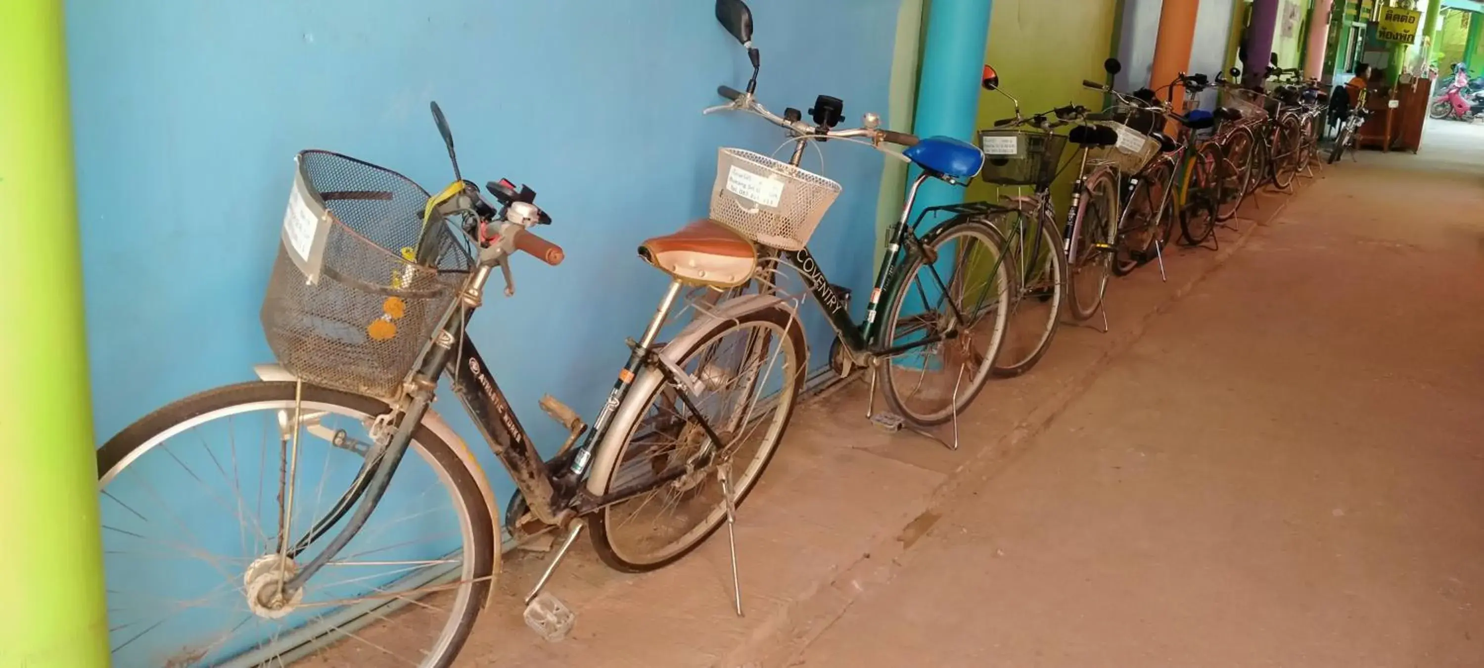 Biking in Rueang Sri Siri Guesthouse