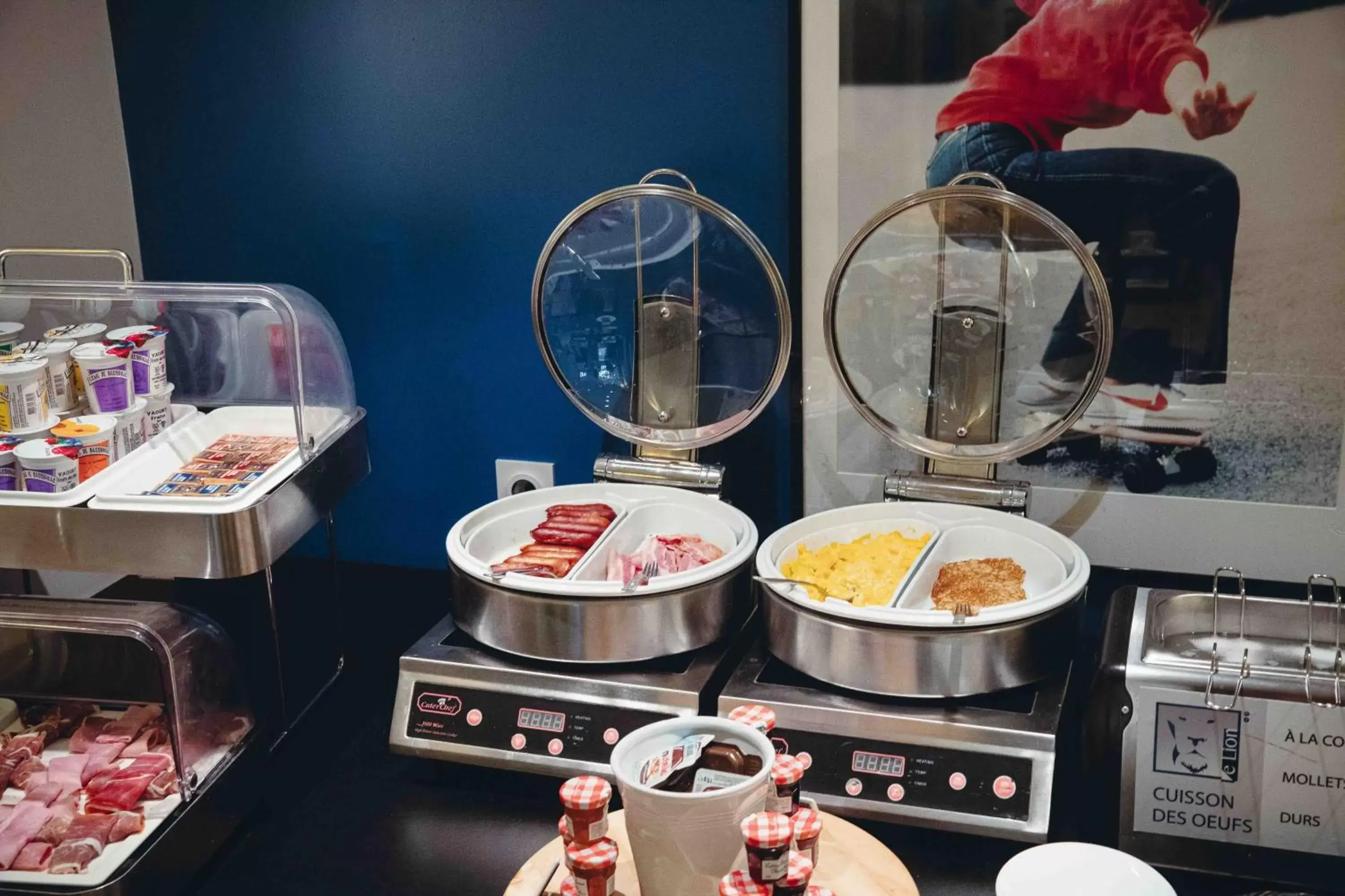 Continental breakfast in The Originals Boutique, Hôtel Le Lion, Clermont-Ferrand