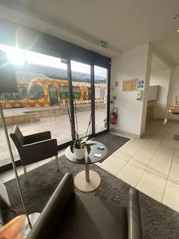 Lobby or reception in Hôtel Saint Roch Montpellier Centre