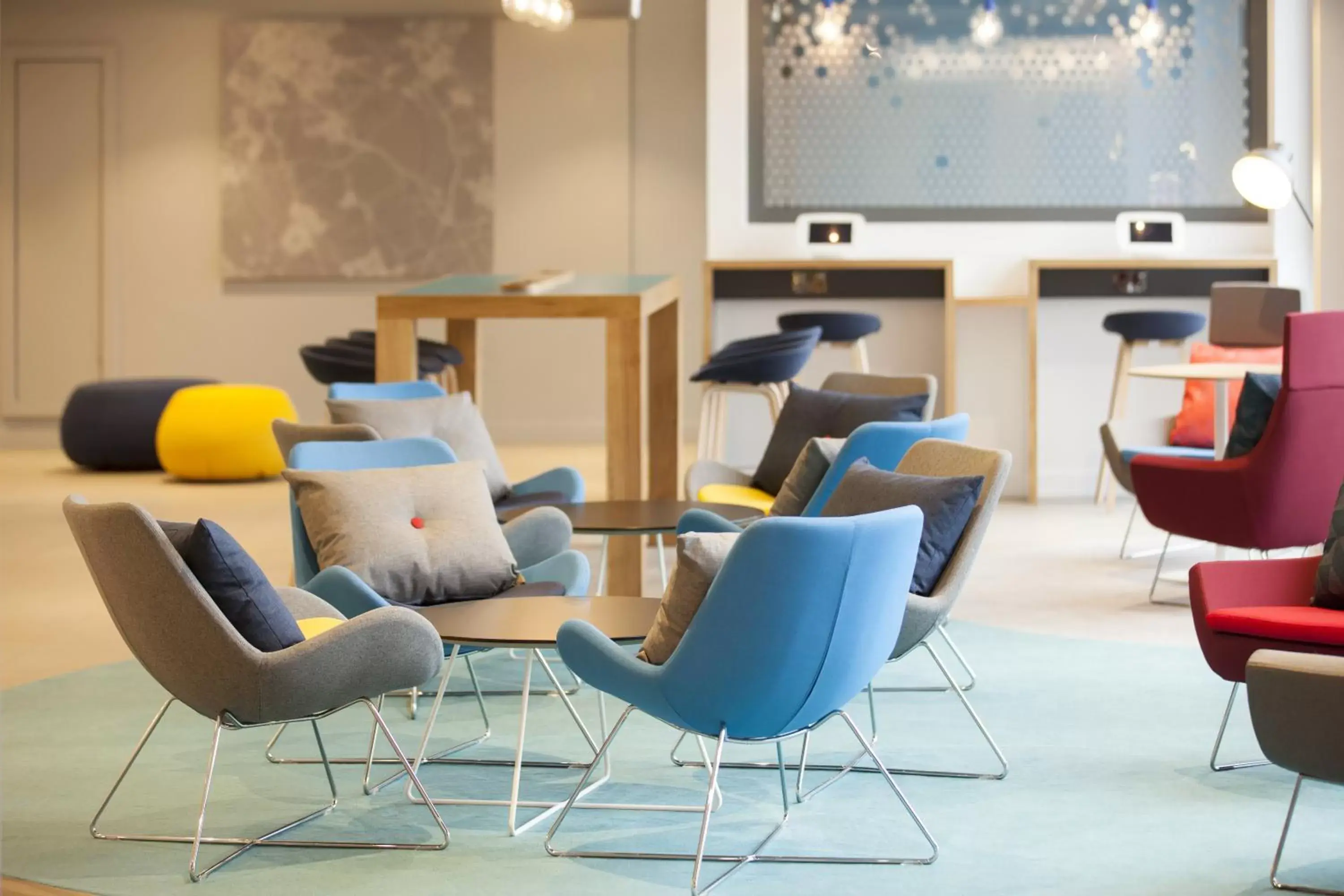 Property building in Holiday Inn Express St. Albans - M25, Jct.22 Property building in Holiday Inn Express St. Albans - M25, Jct.22