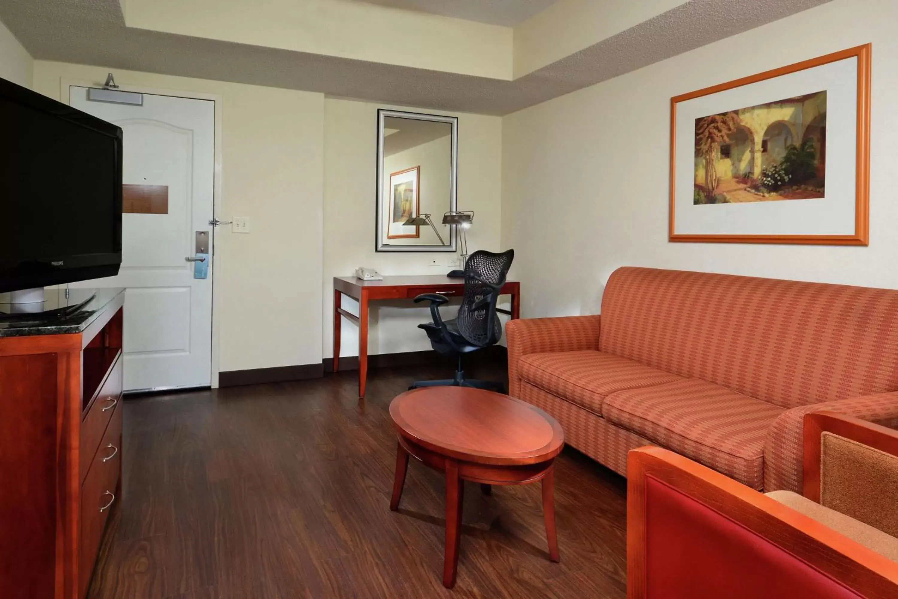 Bedroom, Seating Area in Hilton Garden Inn Raleigh Capital Blvd I-540