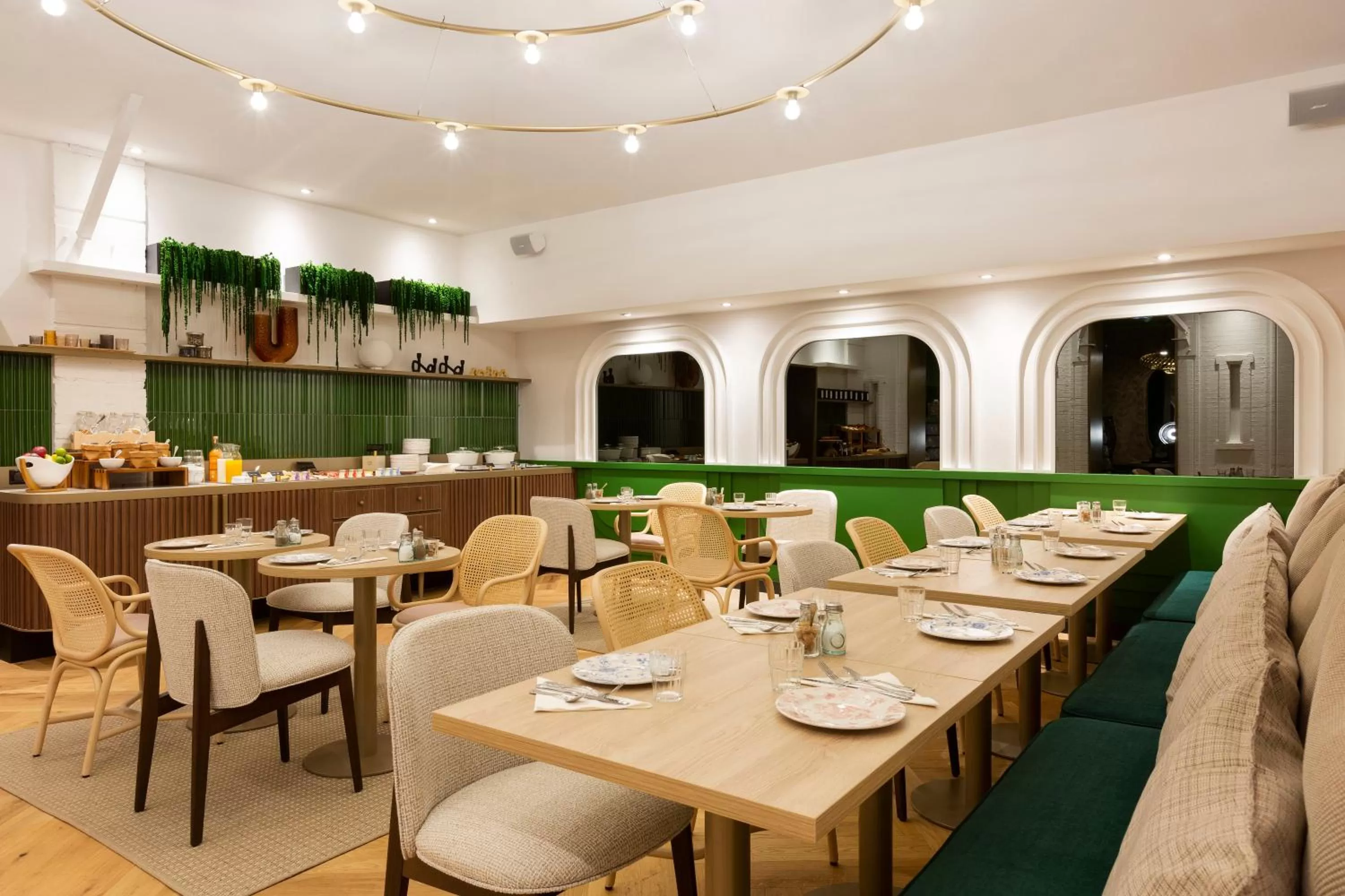 Breakfast in Hotel Les Capitouls Toulouse Centre - Handwritten Collection