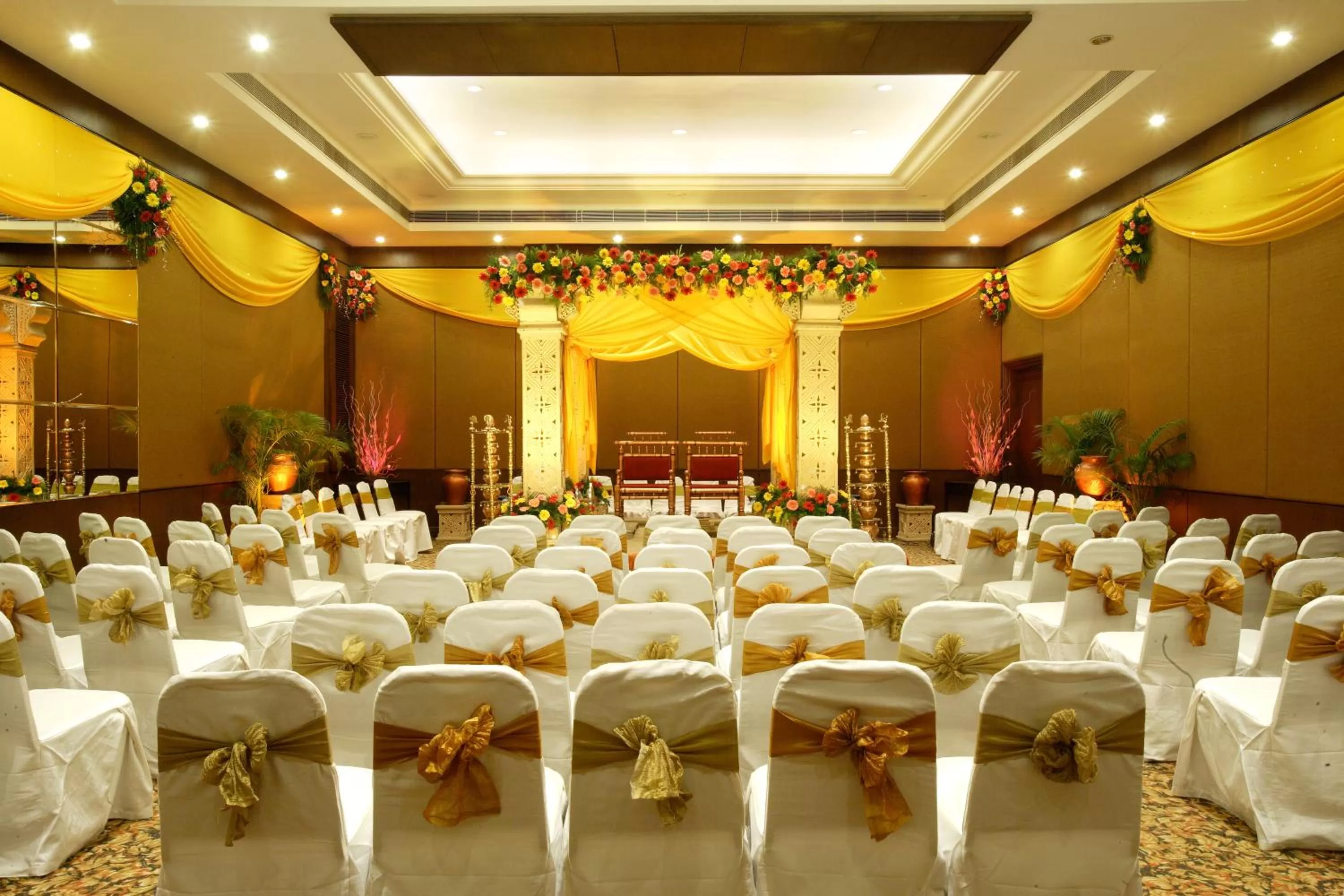 Banquet/Function facilities in Hotel Express Residency Vadodara