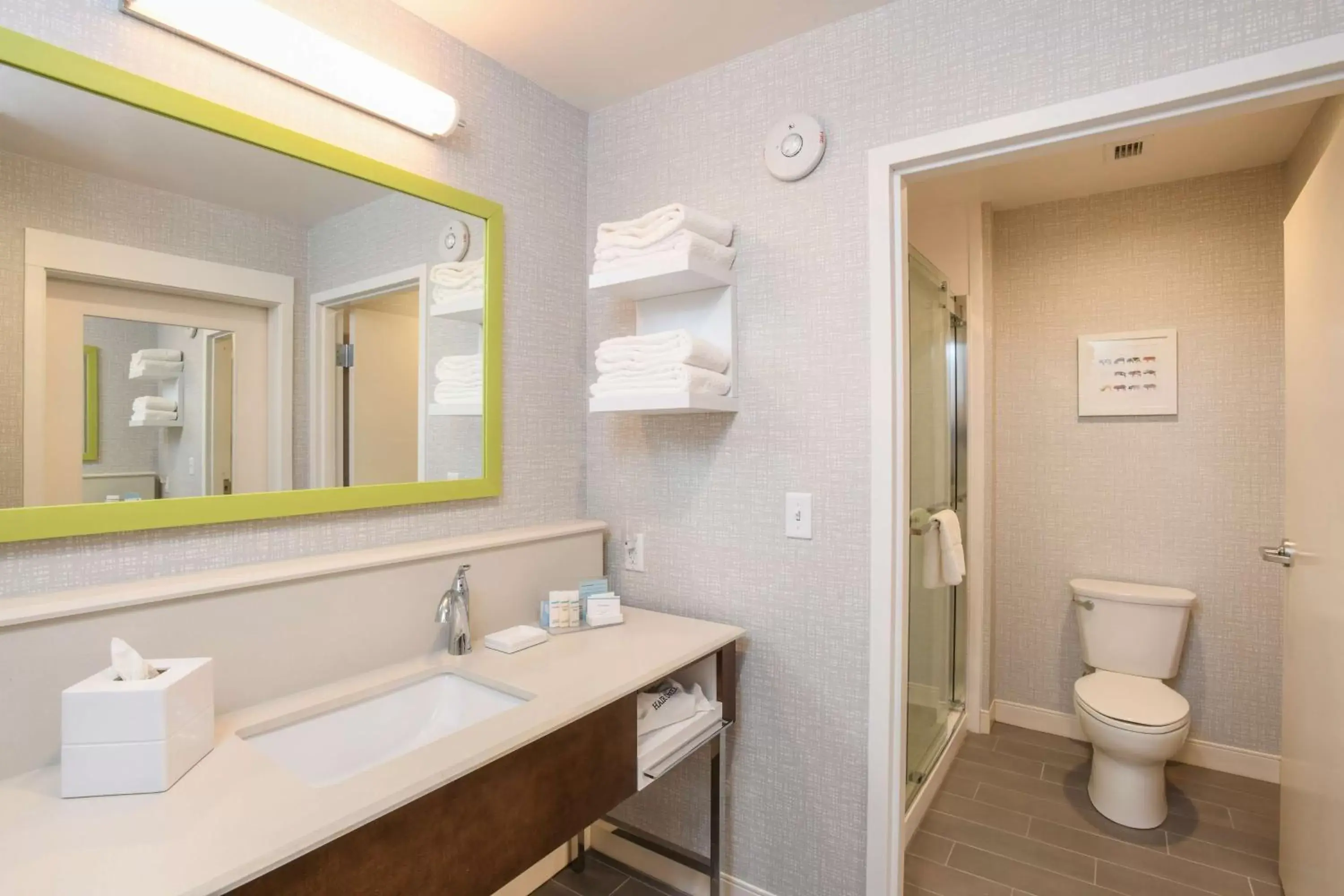 Bathroom in Hampton Inn & Suites Cincinnati Liberty Township