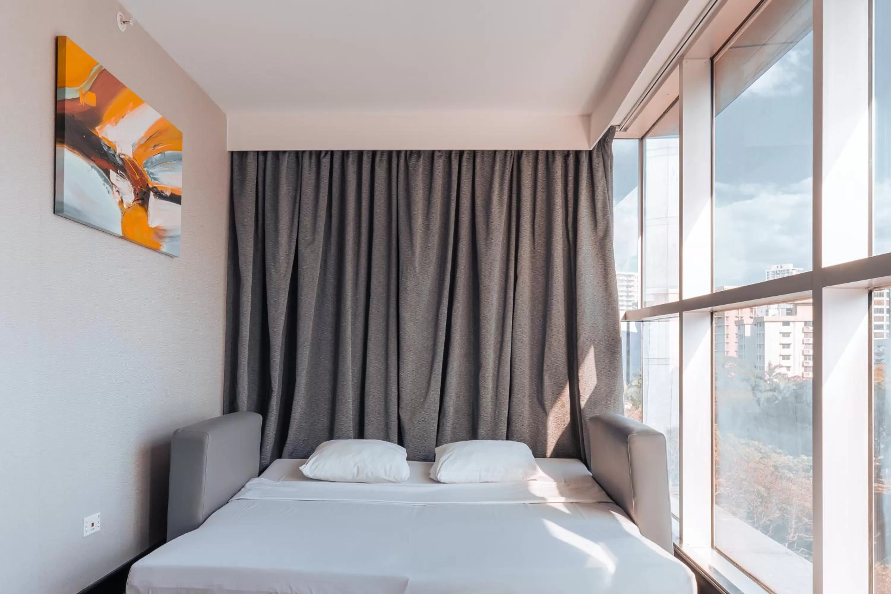 Photo of the whole room, Bed in Exe Oriental Panamá