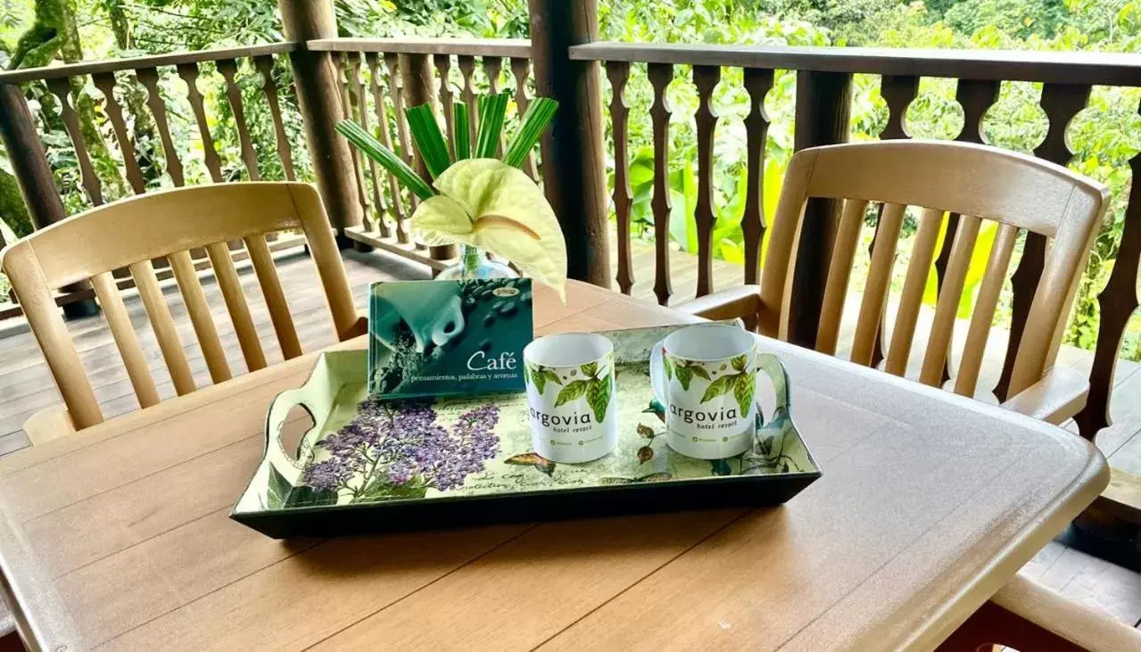 Coffee/tea facilities in Argovia Finca Resort