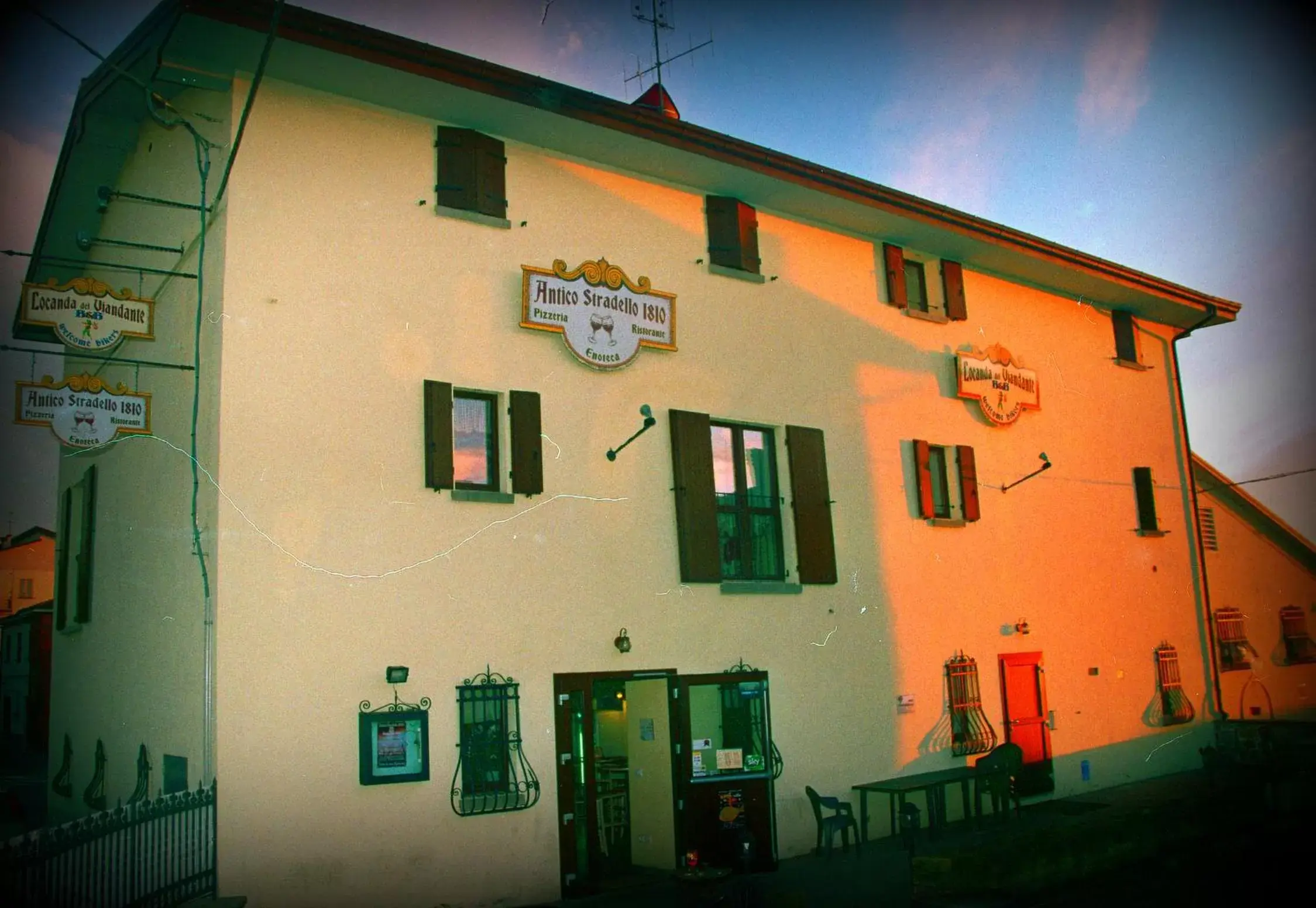 Facade/entrance, Property Building in Locanda del Viandante