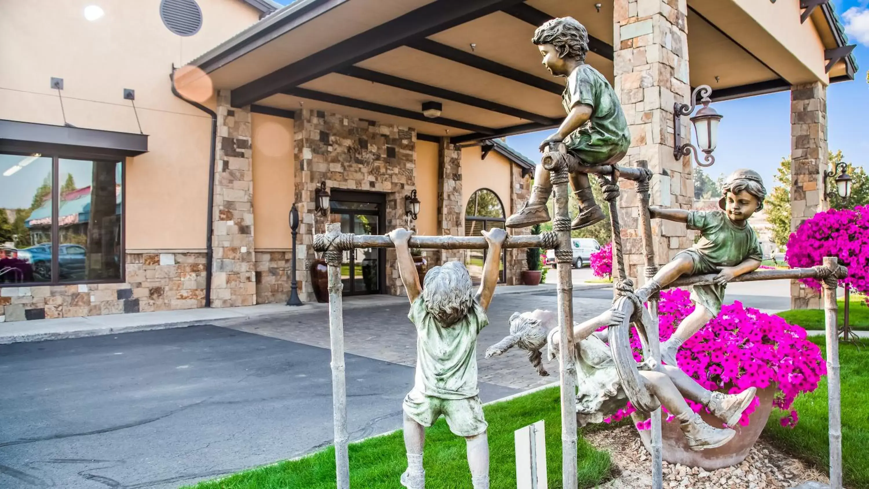 Facade/entrance in Best Western Prineville Inn