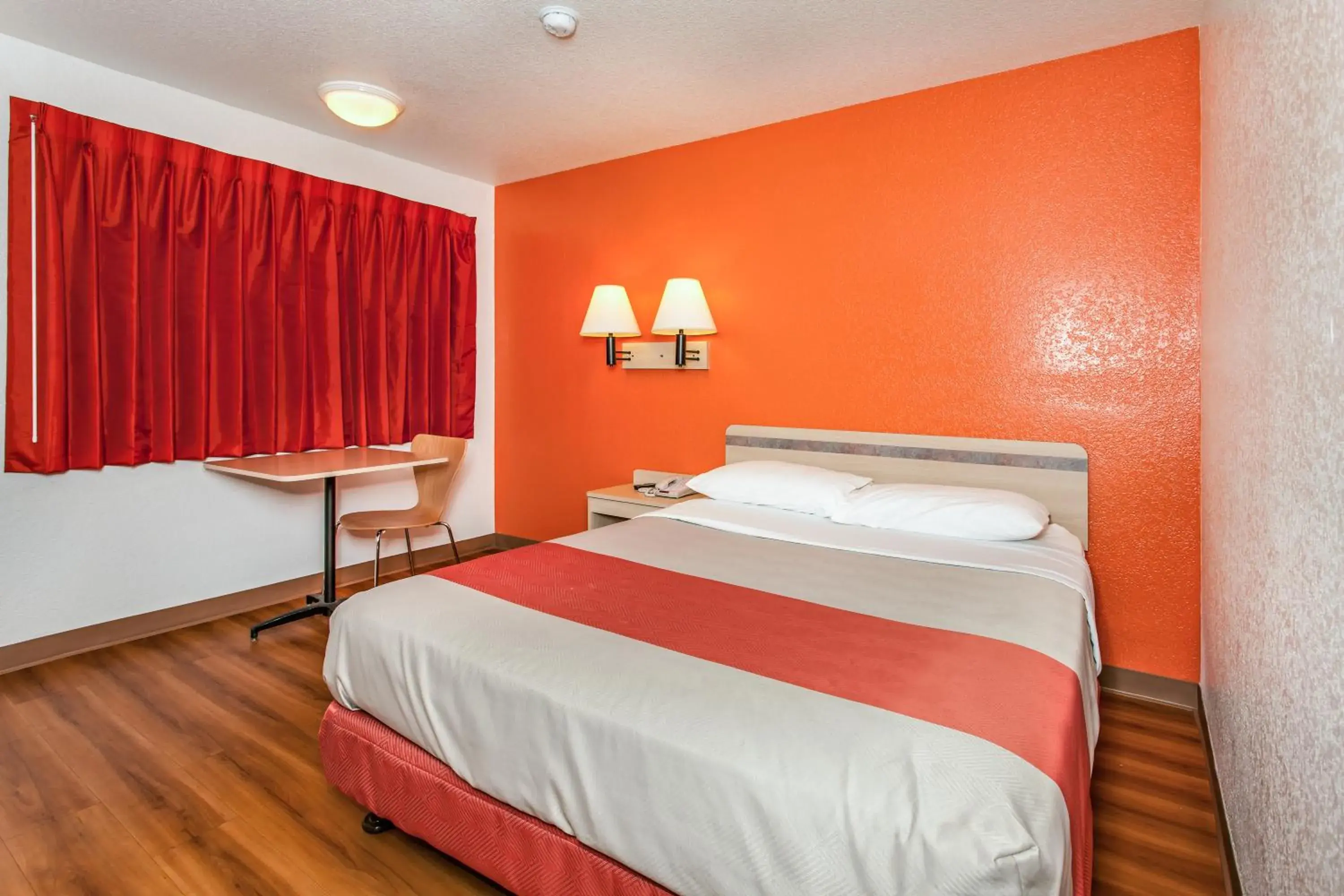 Bedroom, Bed in Motel 6-Vacaville, CA