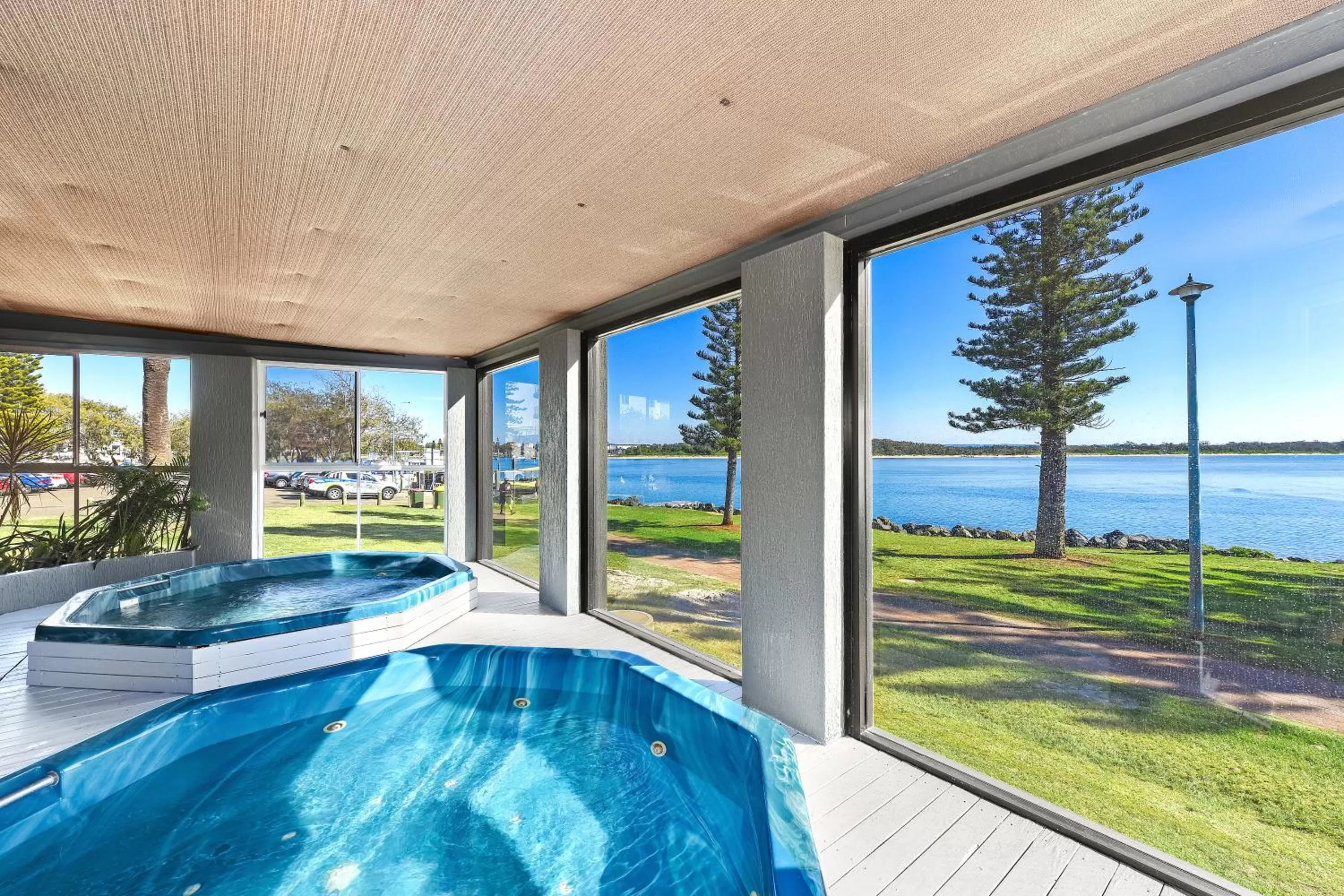 Hot Tub in The Mid Pacific