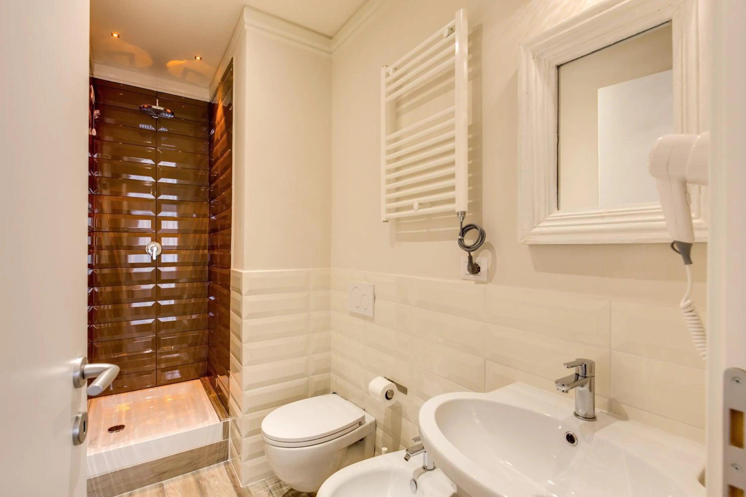 Bathroom in Casa Tua Vaticano Guest House