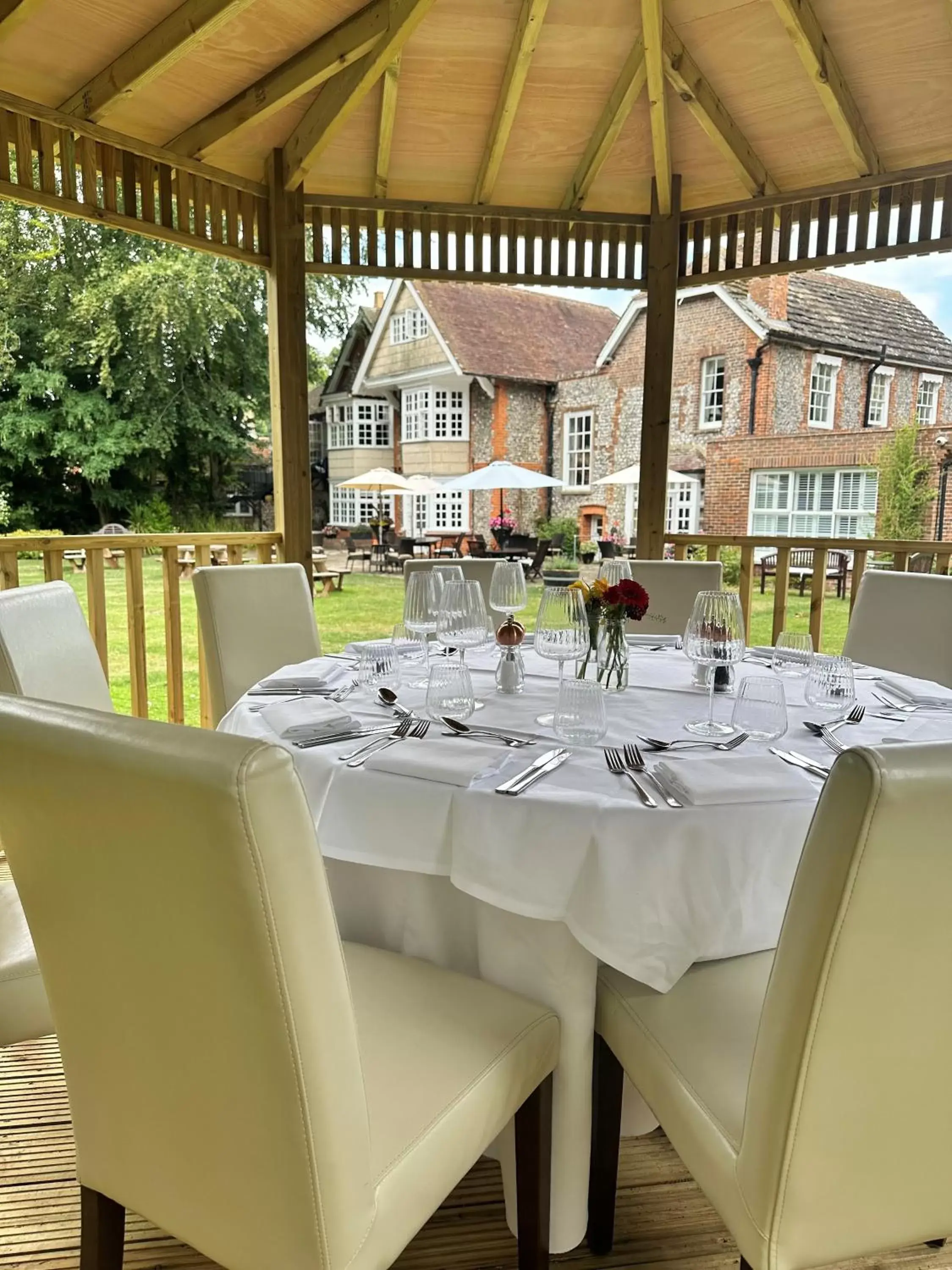 Property building, Restaurant/Places to Eat in Findon Manor Hotel