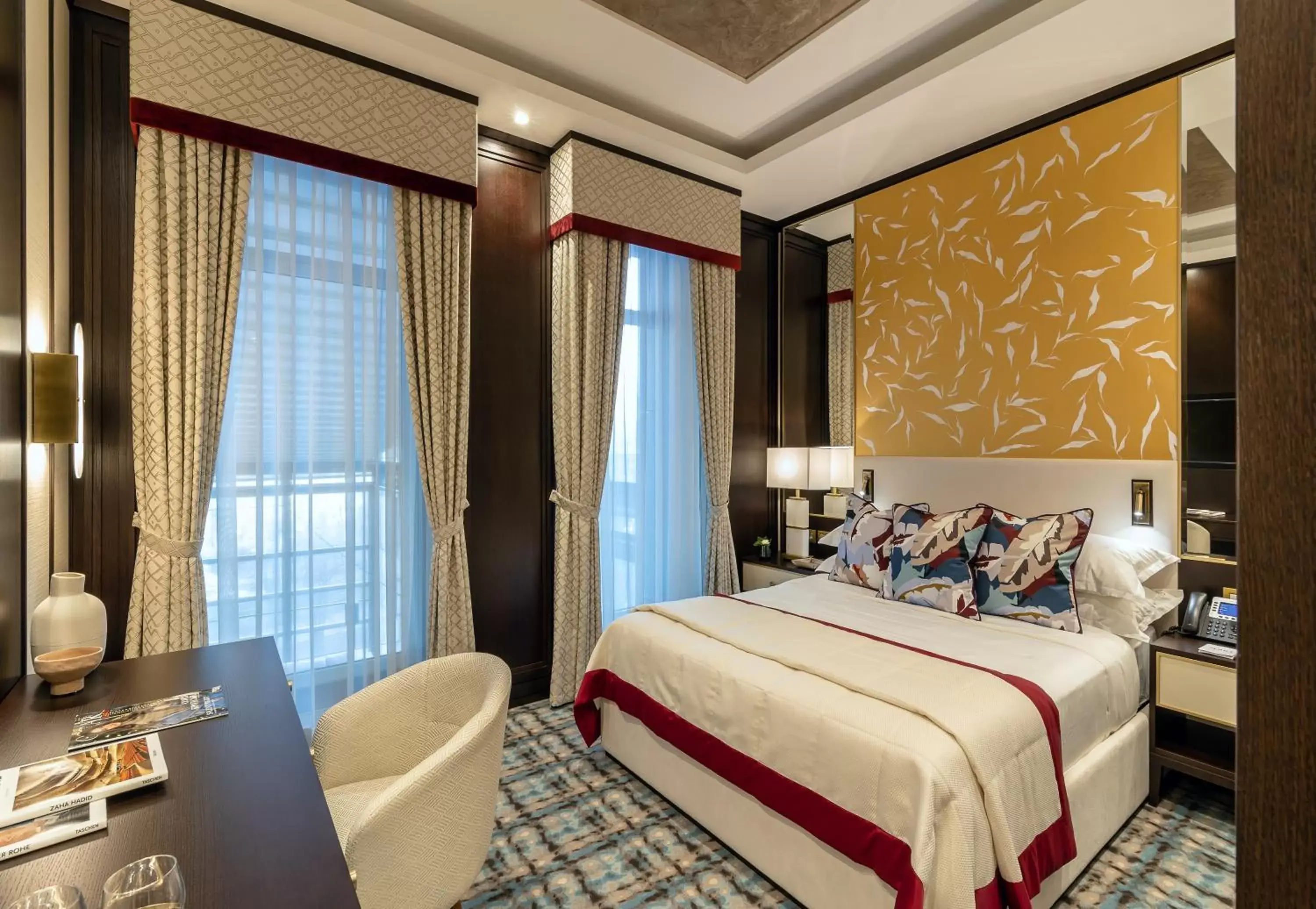 Deluxe Room in SOHO boutique hotel Deluxe Room in SOHO boutique hotel