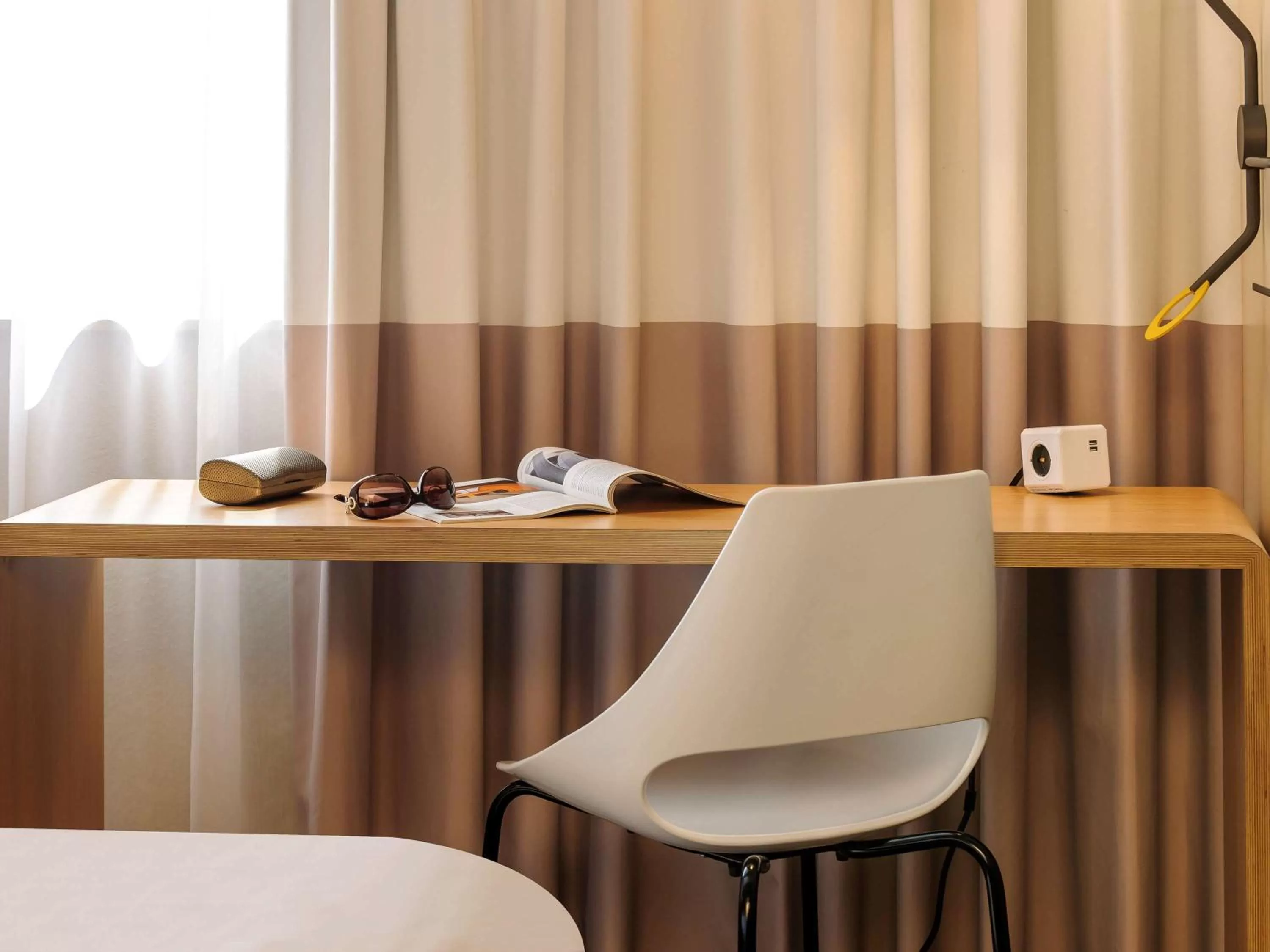 Photo of the whole room, Bed in ibis Berlin Mitte