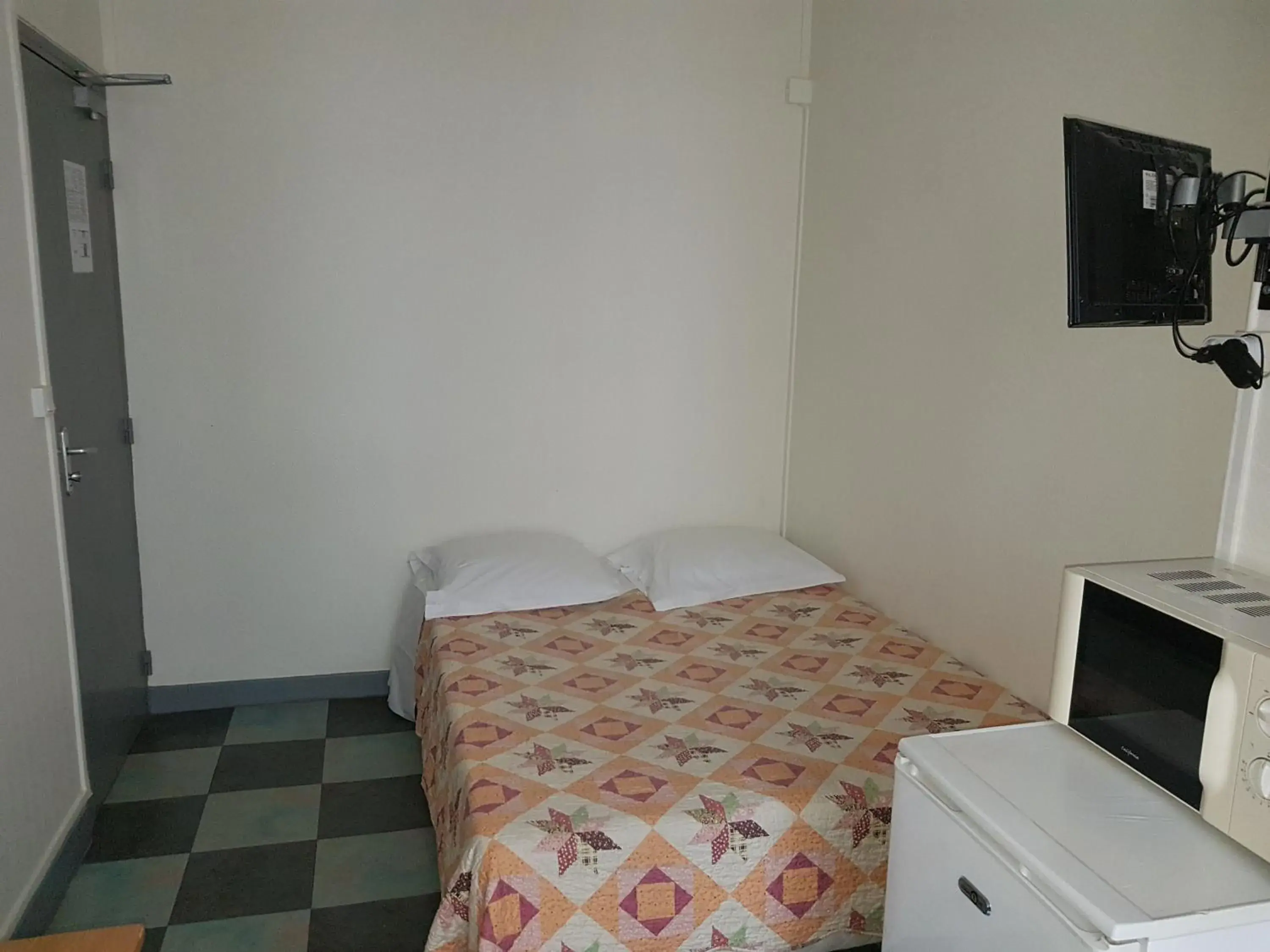 Bed in Au Royal Mad Bed in Au Royal Mad