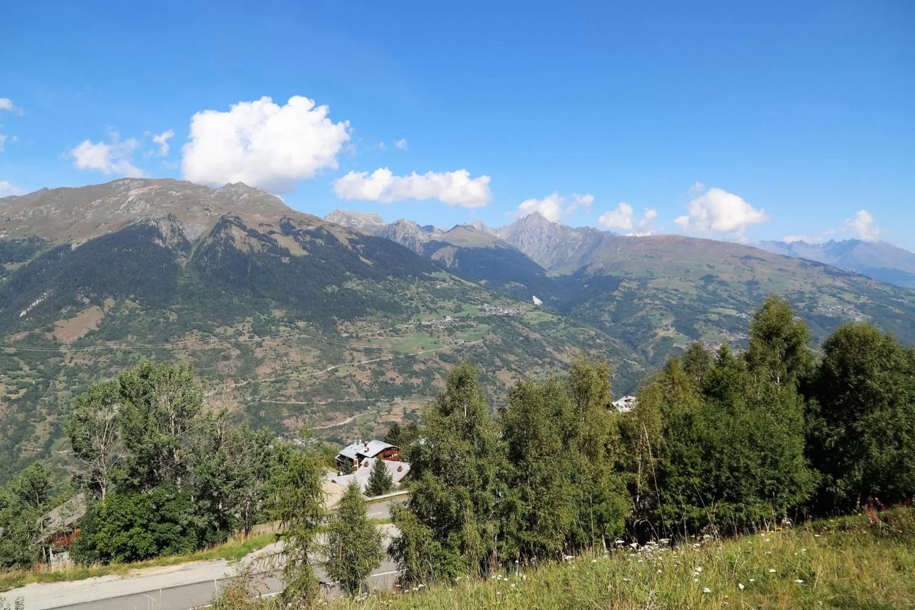 Natural landscape, Mountain View in SOWELL Family La Lauzière