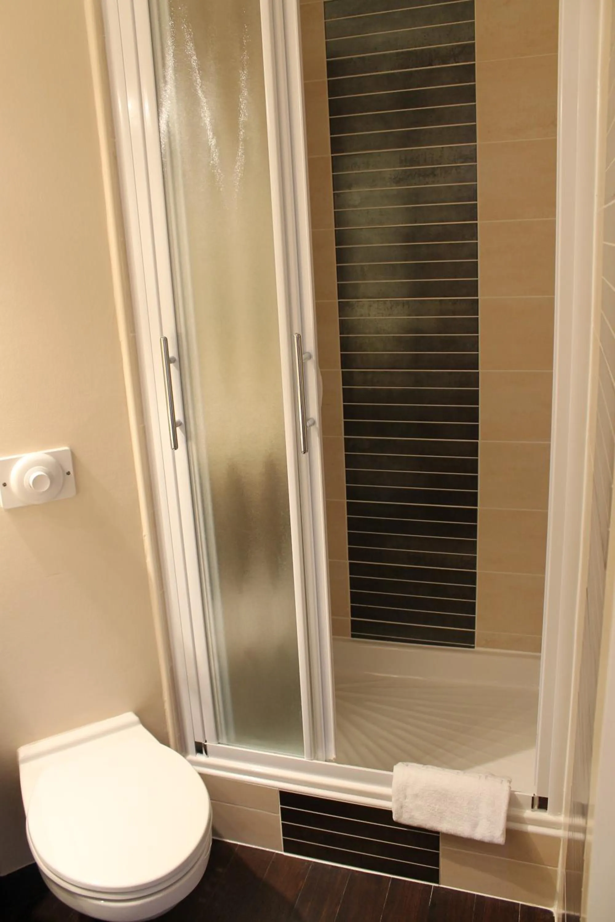 Double Room in Logis Hôtel la Clé des Champs