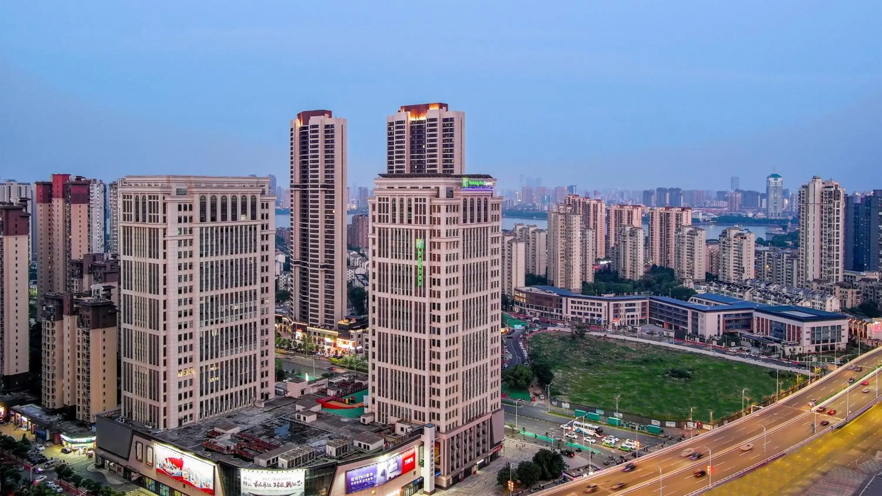 Property building in Holiday Inn Express Nanchang Qingshan Lake View, an IHG Hotel