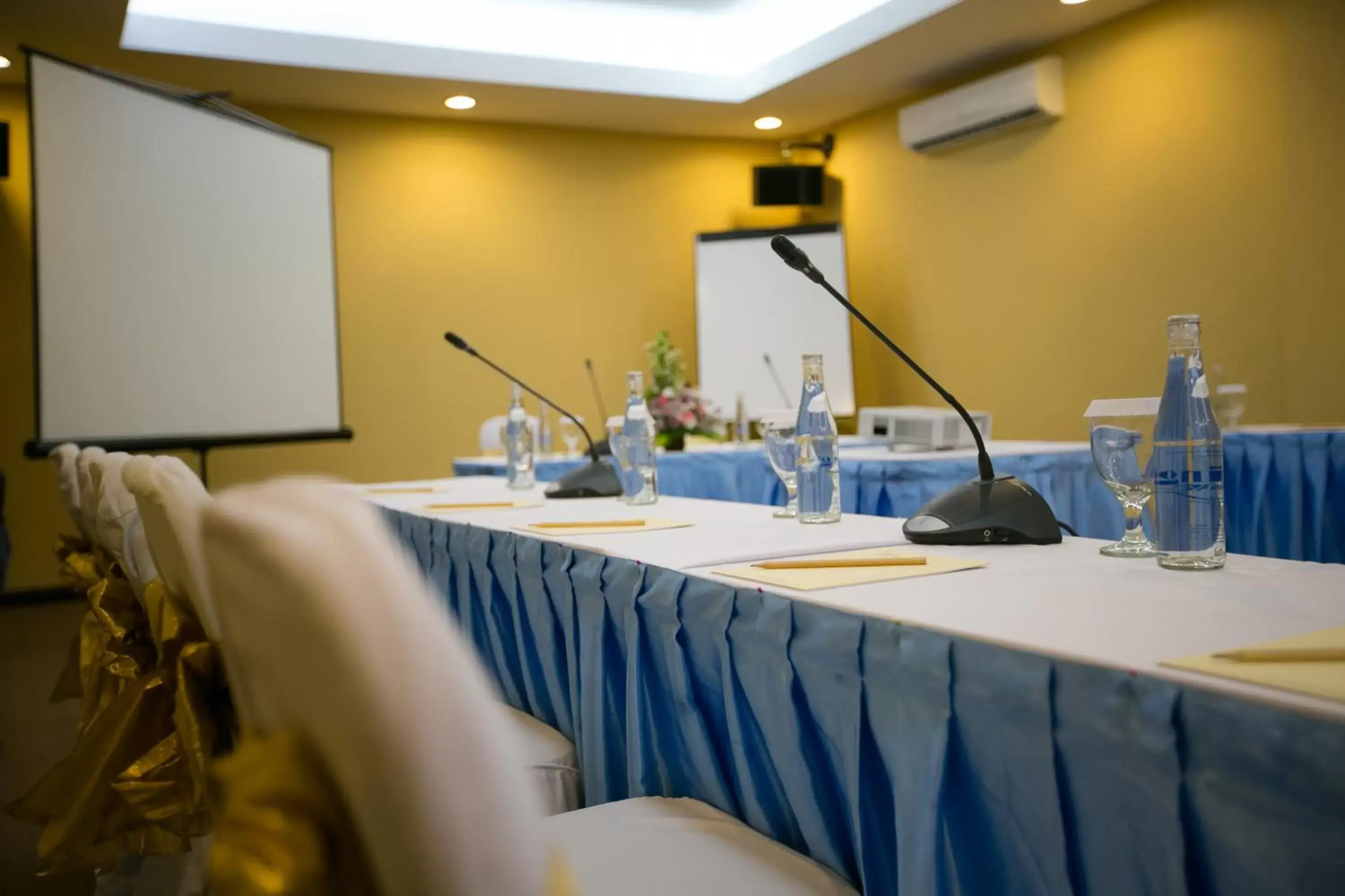 Meeting/conference room in Legian Paradiso Hotel