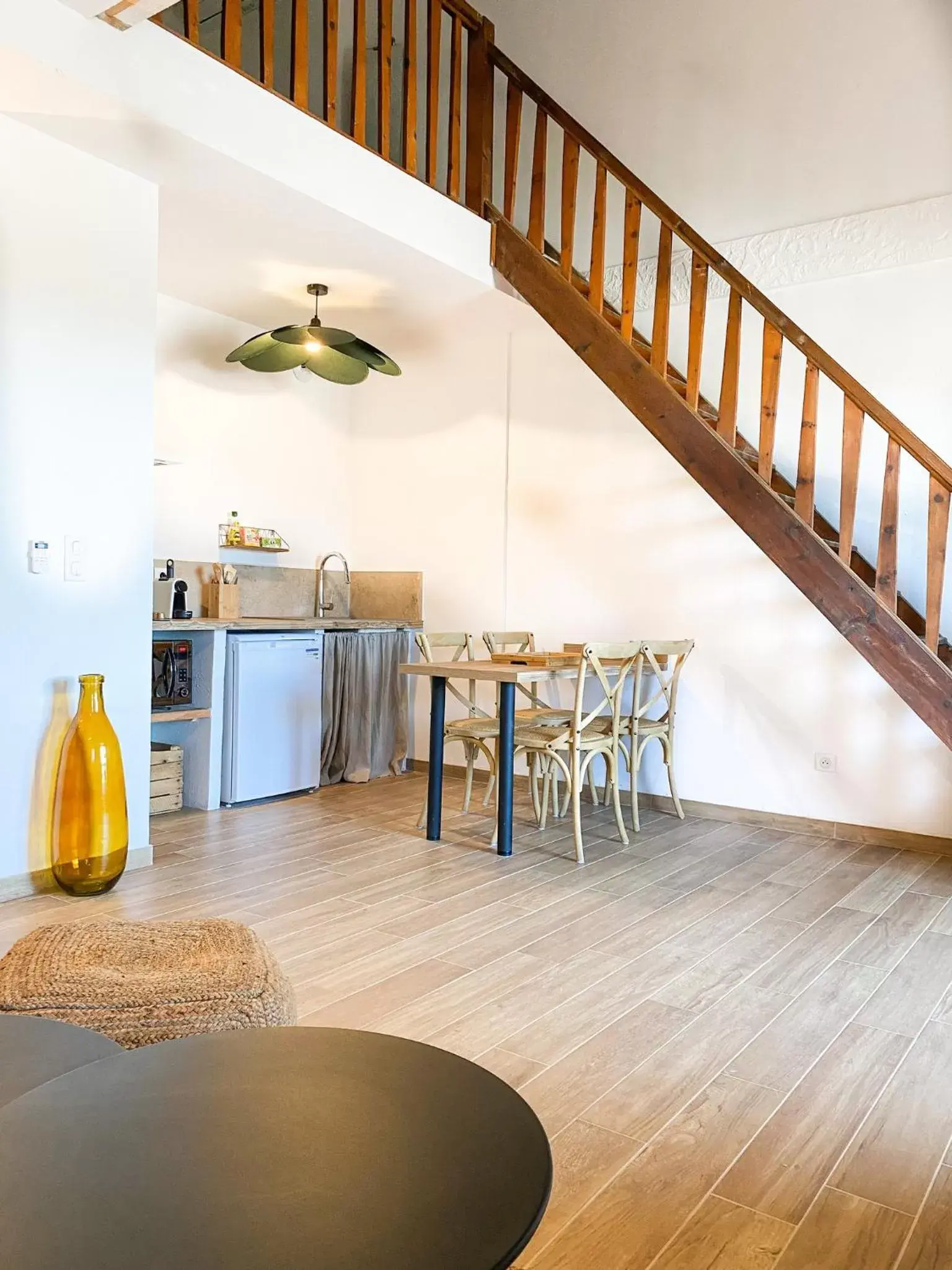 Kitchen or kitchenette, Dining Area in Oro Biancu