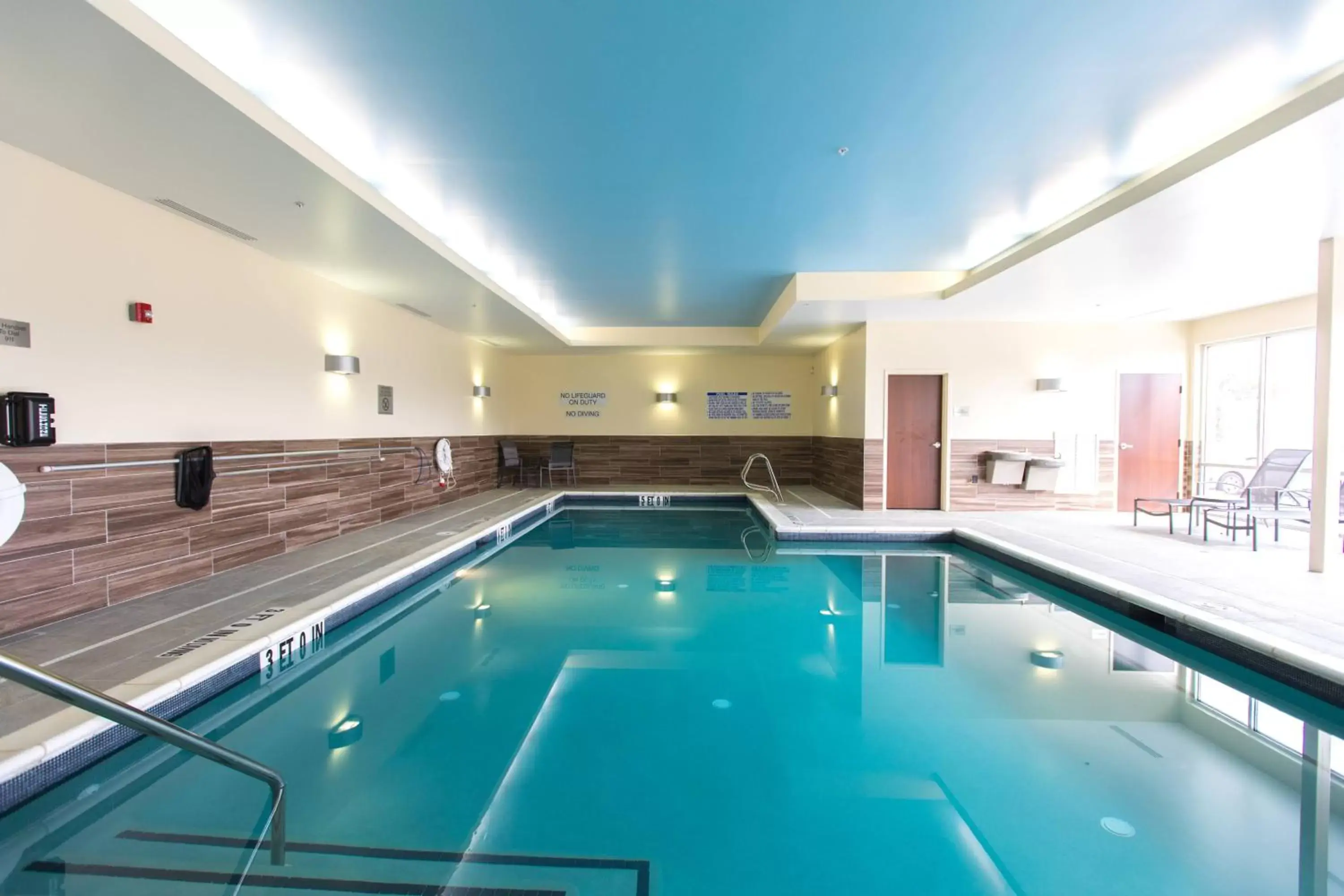 Swimming Pool in Fairfield Inn & Suites by Marriott Atlanta Acworth