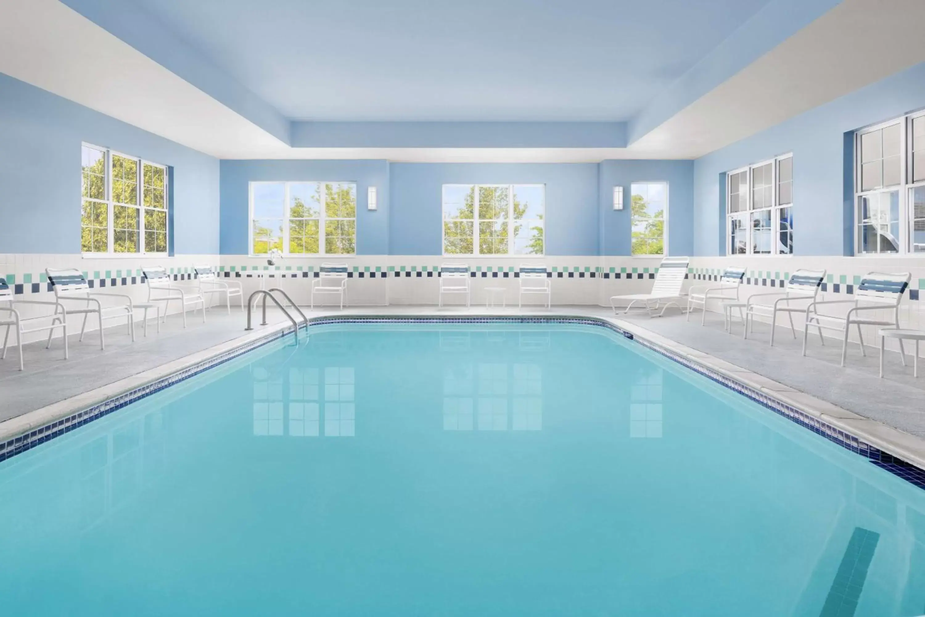 Pool view, Swimming Pool in Homewood Suites by Hilton Portsmouth