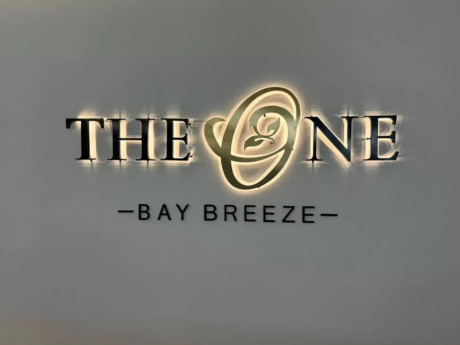 The One Bay Breeze