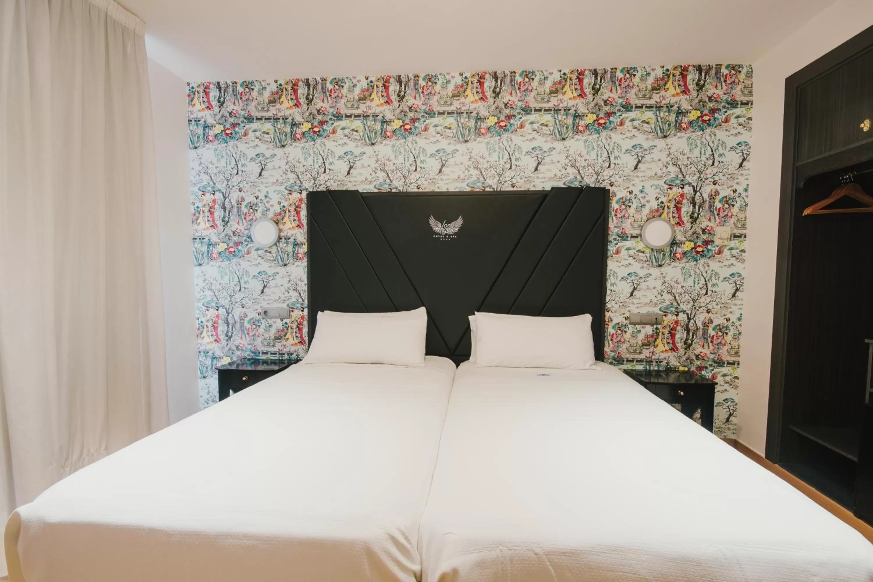 Bed in Hotel Los Angeles Granada