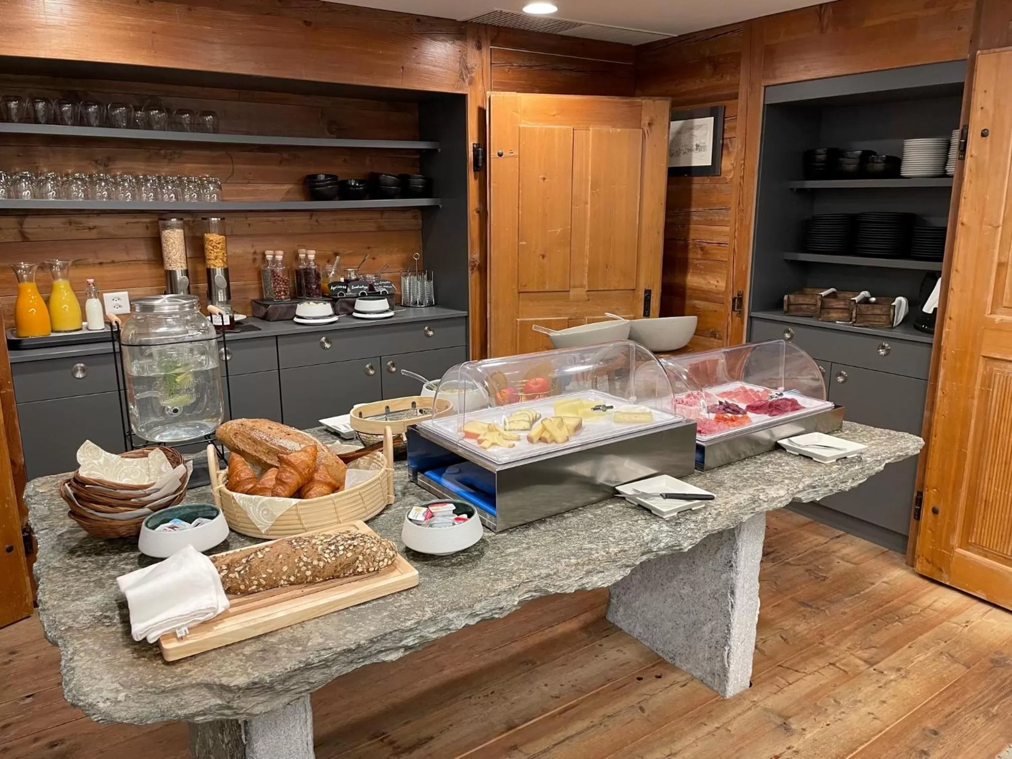 Breakfast in Boutique Hotel La Gorge