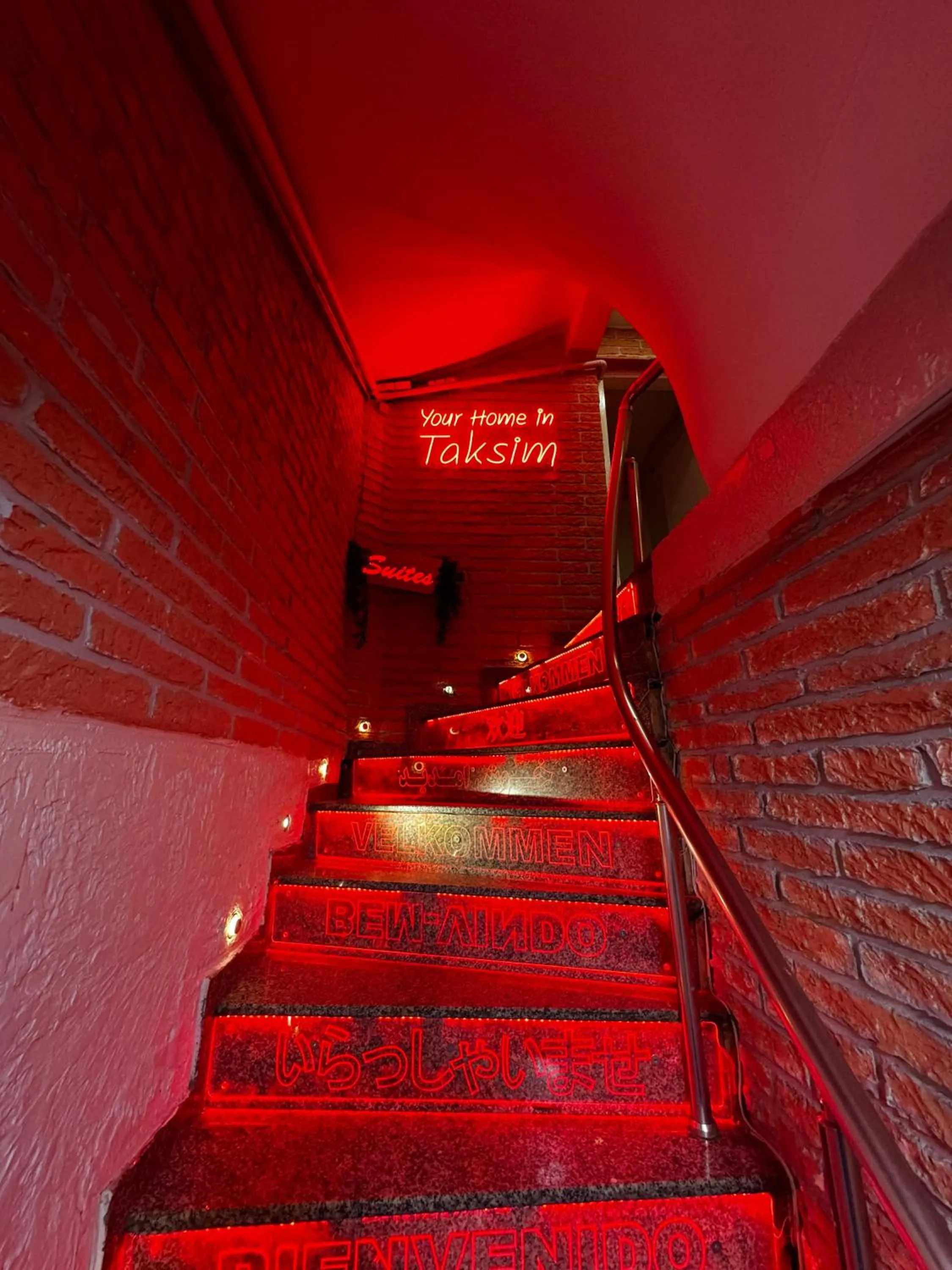 Logo/Certificate/Sign in Taksim Istiklal Suites