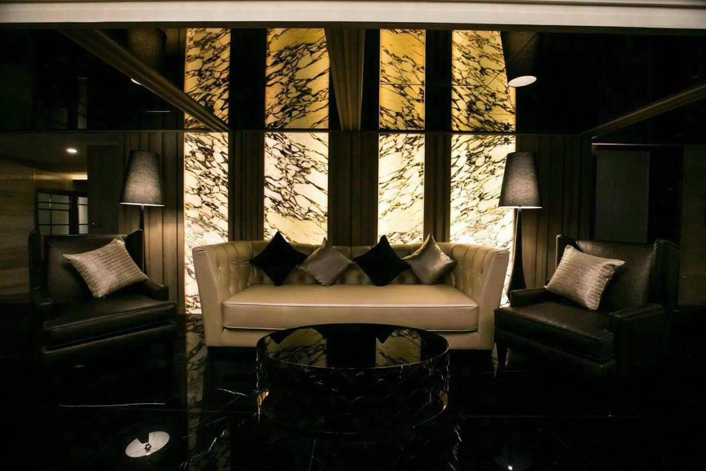 Day in Arte Hotel - SHA Extra Plus