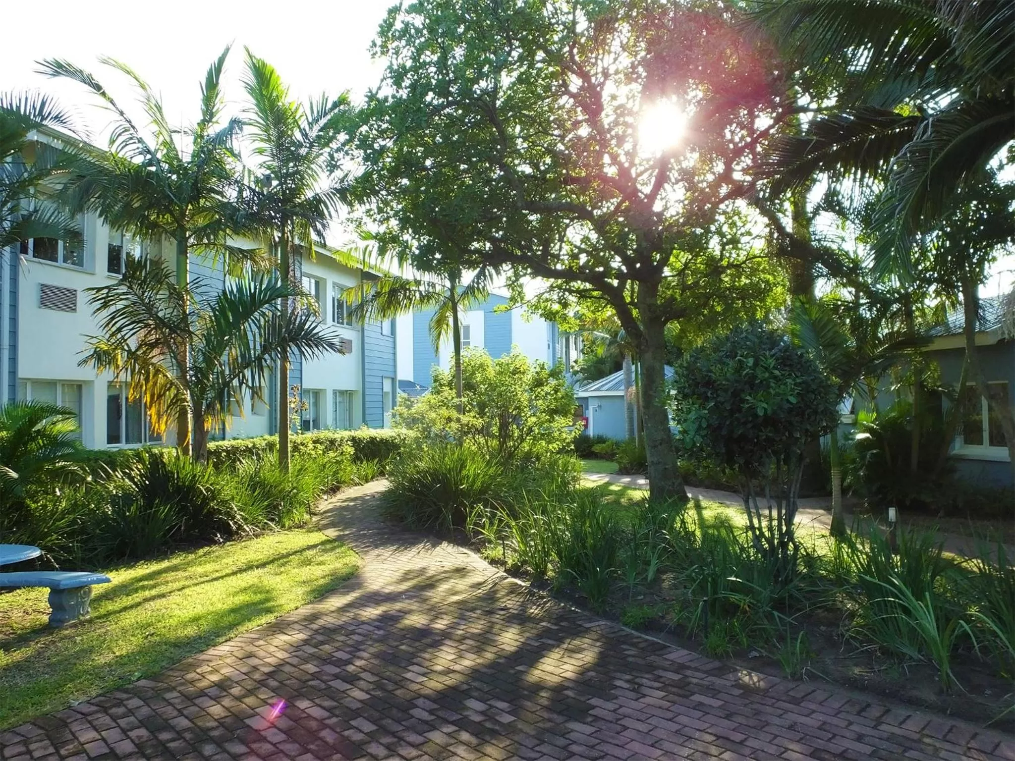 Property building in Premier Splendid Inn Bayshore