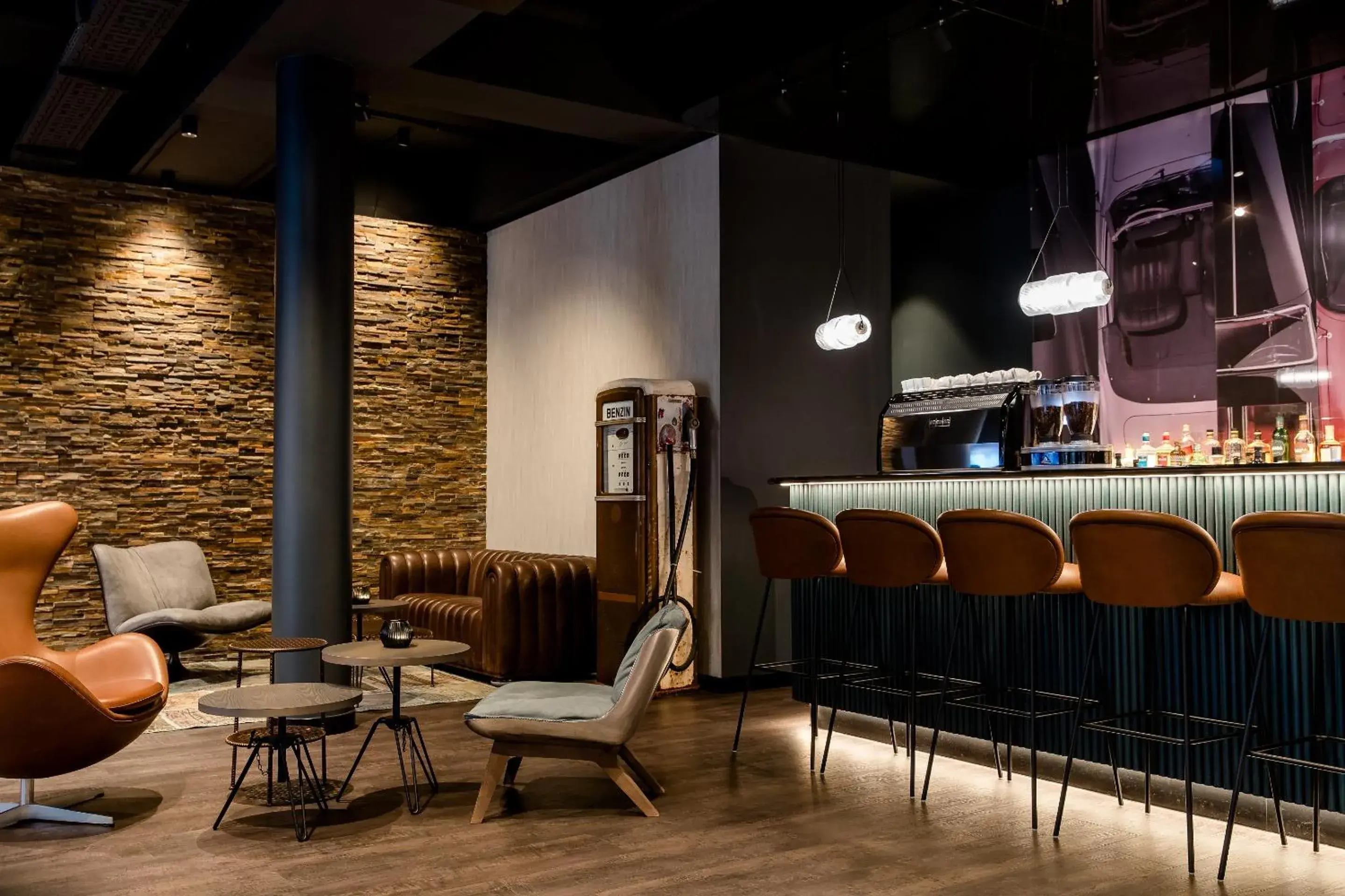 Lounge or bar in Motel One Frankfurt-Eastside