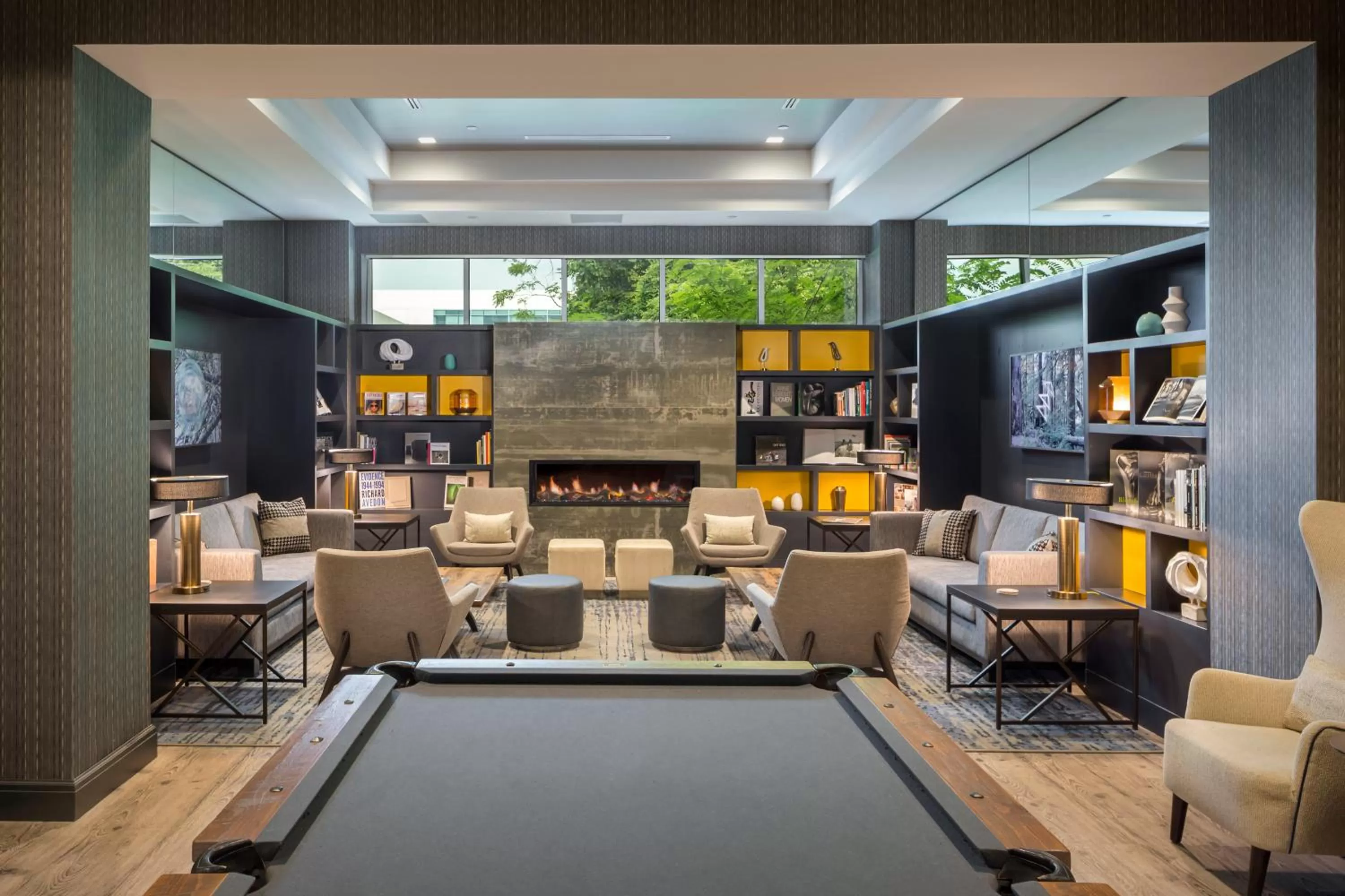 Communal lounge/ TV room in The Summit Hotel