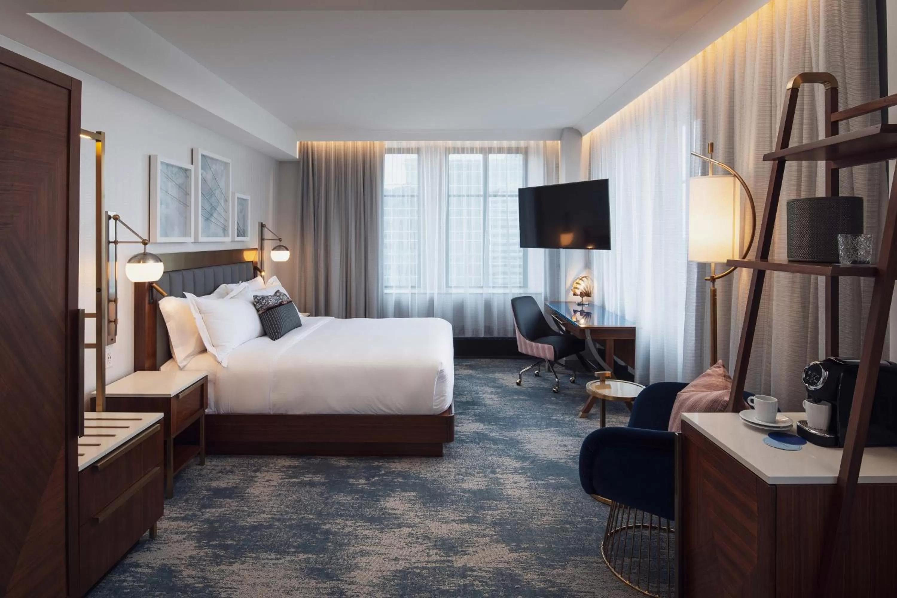 Photo of the whole room, Bed in Rand Tower Hotel, Minneapolis, a Tribute Portfolio Hotel