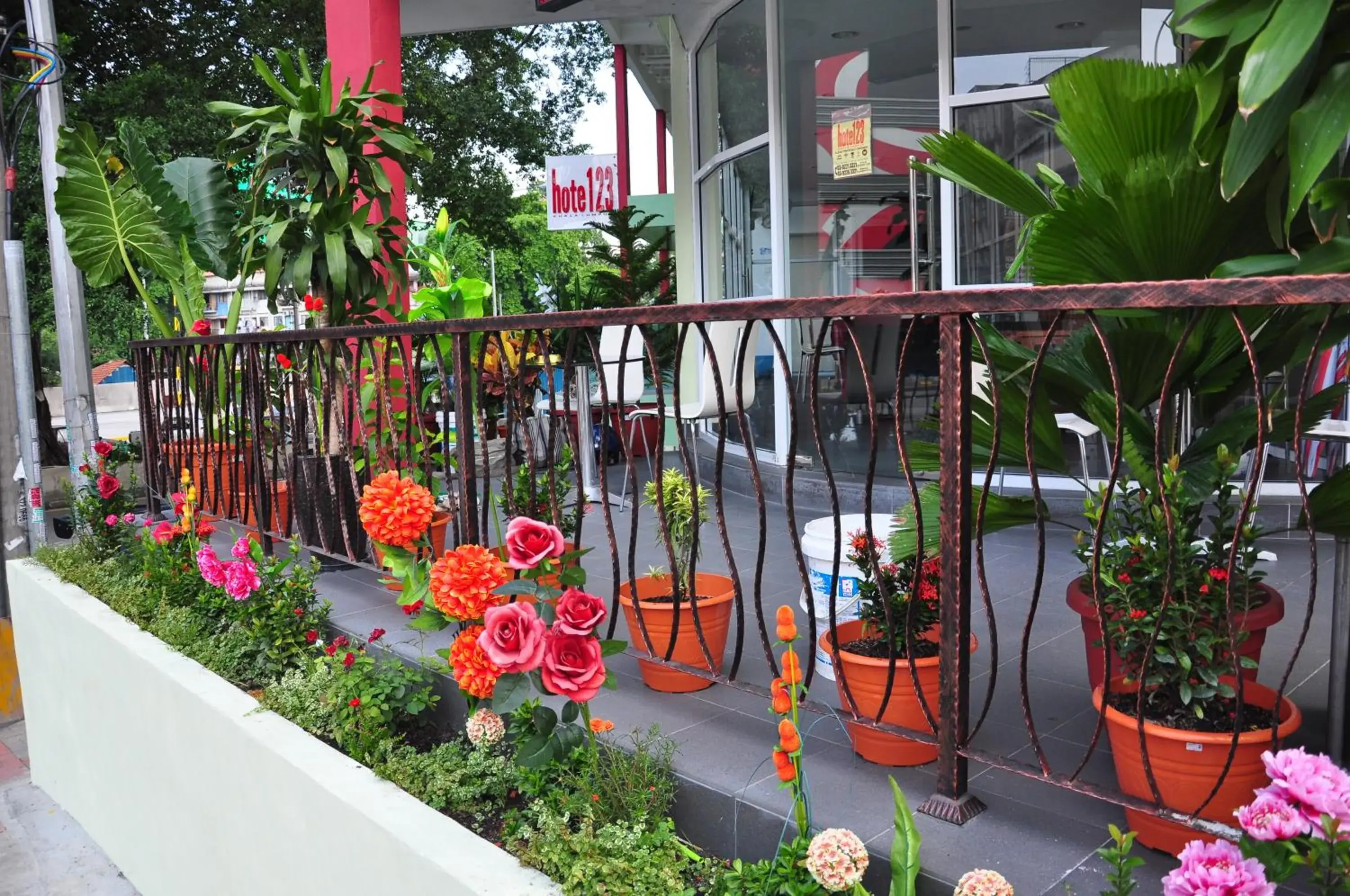 Garden, Balcony/Terrace in Boutique Hote123