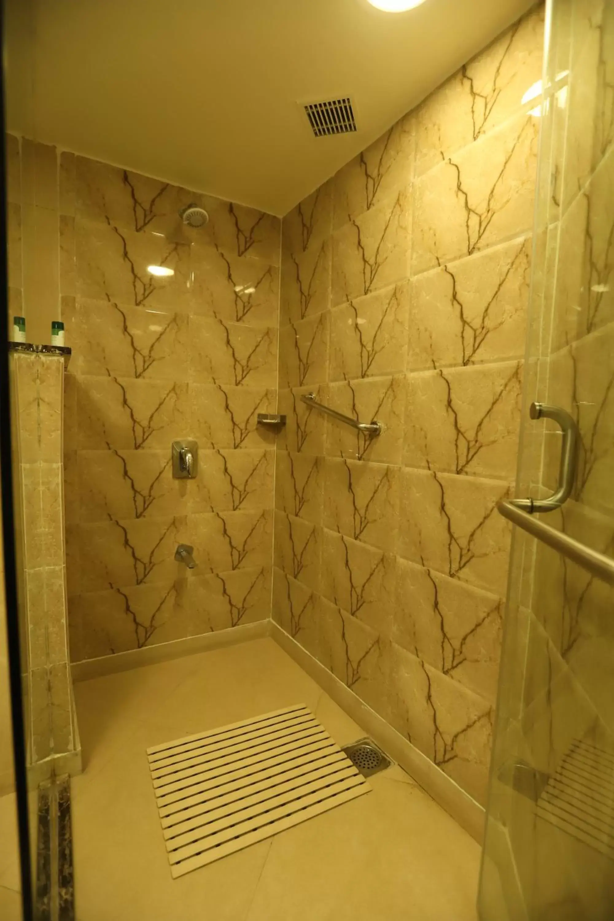 Bathroom in Fortune Inn Haveli, Gandhinagar - Member ITC's Hotel Group