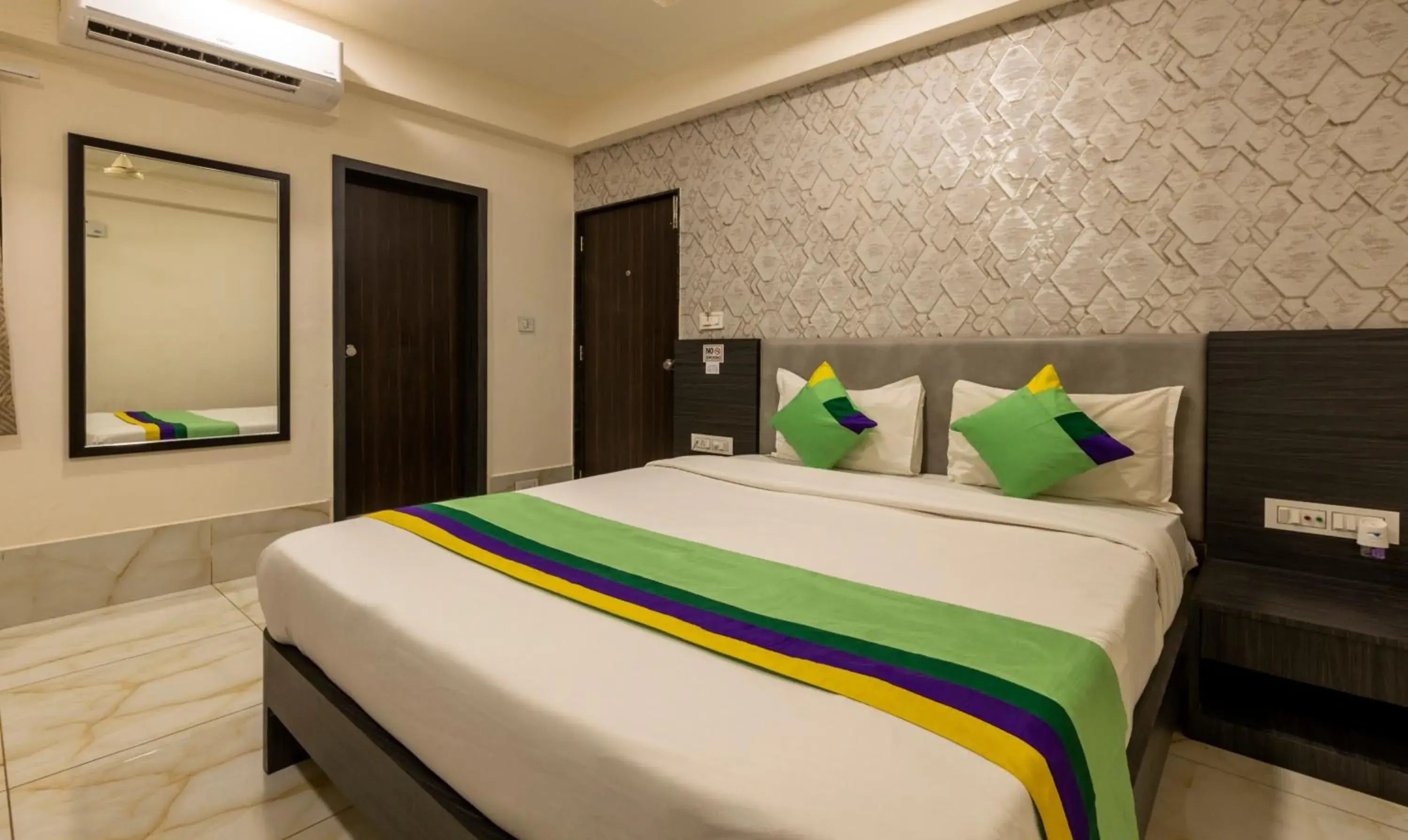 Bed in Treebo Oscar Bed in Treebo Oscar