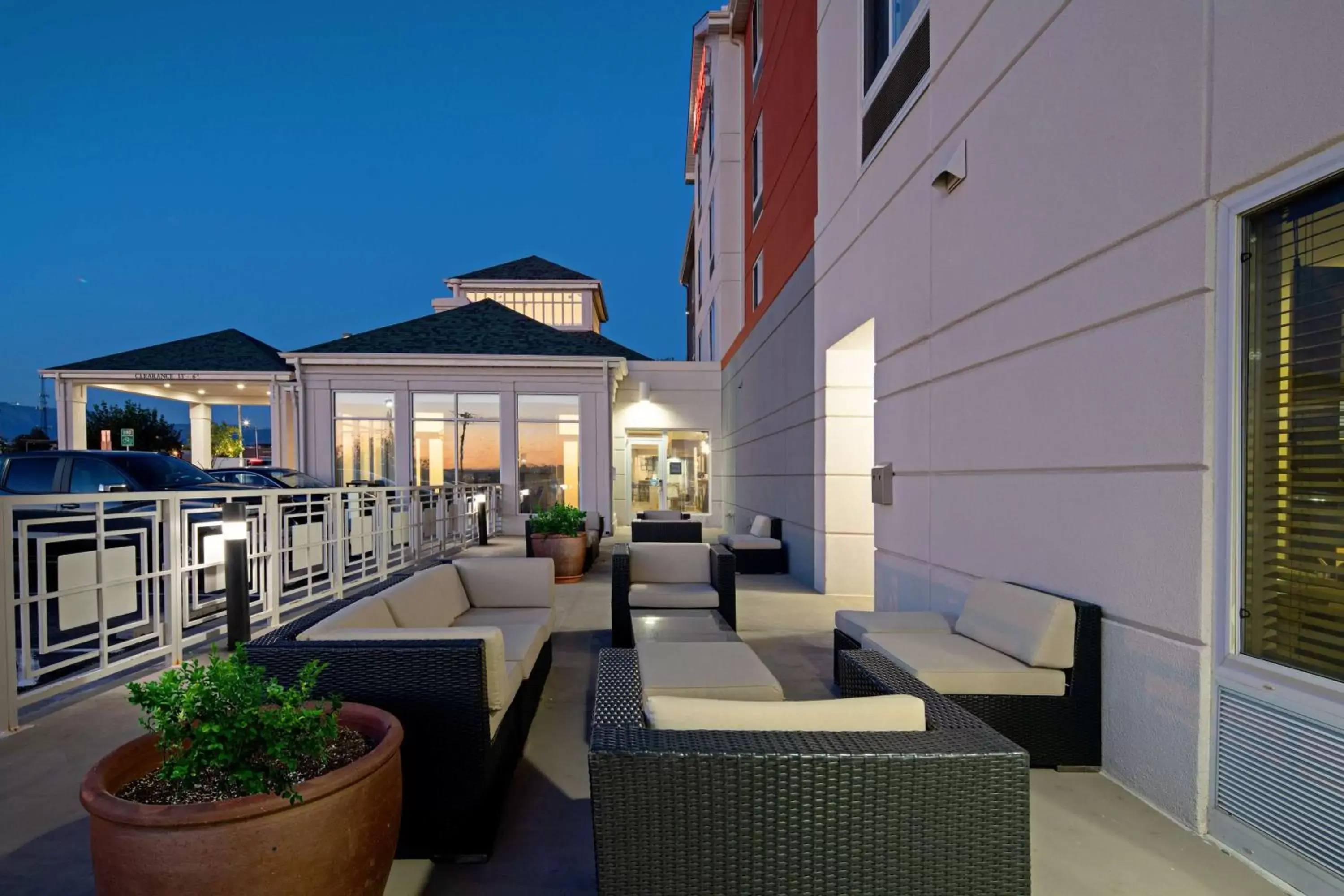 Patio in Hilton Garden Inn Albuquerque Airport