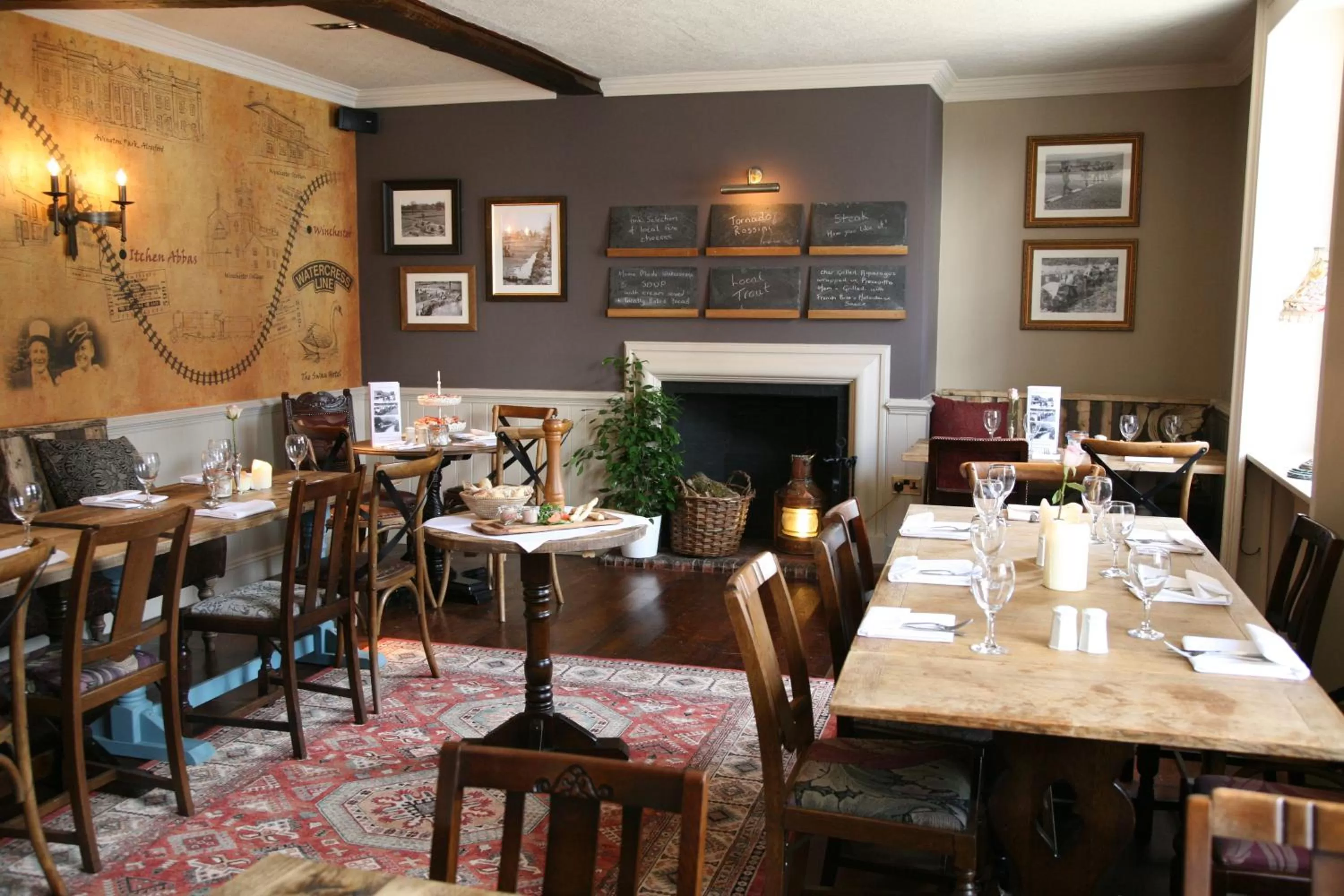 Restaurant/places to eat in The Swan Hotel, Alresford