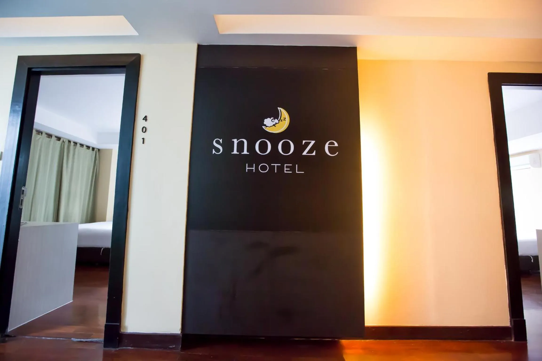 Bed in Snooze Hotel Thonglor Bangkok