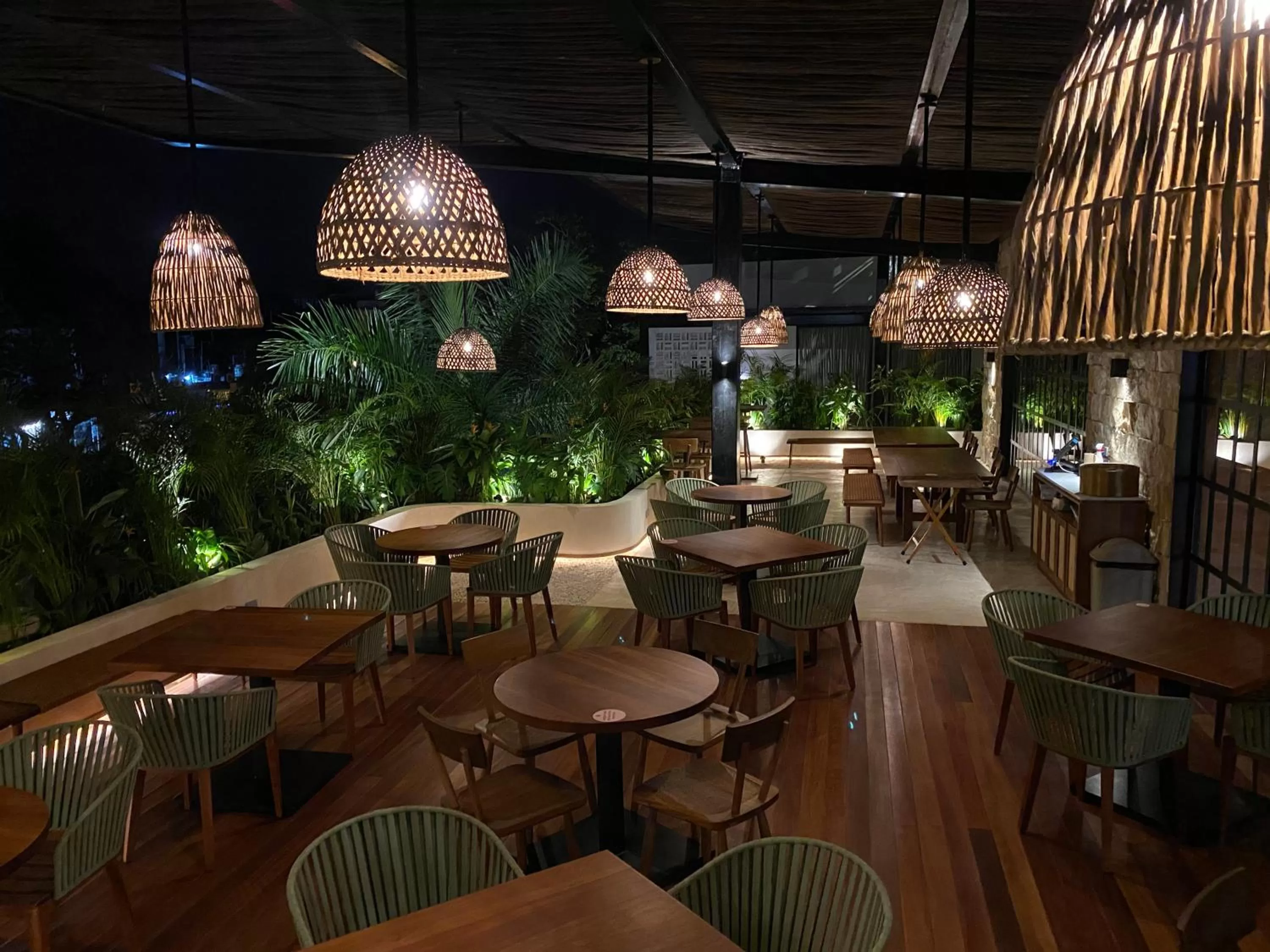 Restaurant/places to eat in Las Brisas Merida