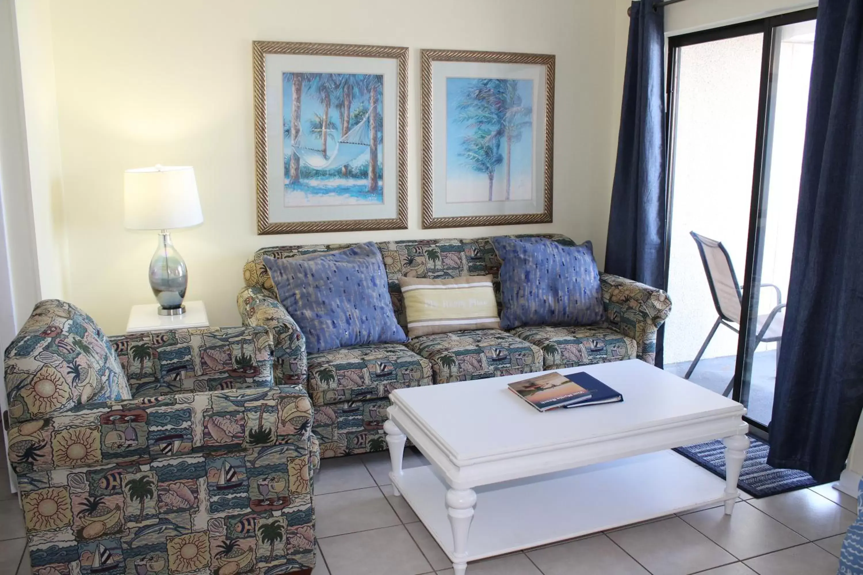 Living room, Seating Area in Myrtle Beach Resort